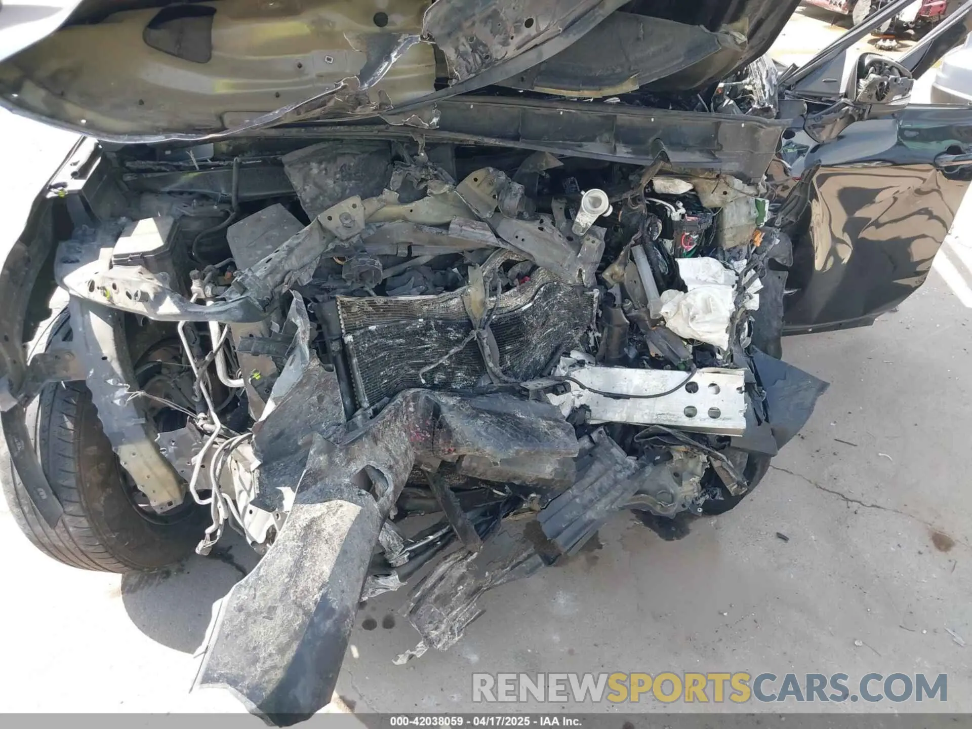 10 Photograph of a damaged car 5TDGZRAH0LS018366 TOYOTA HIGHLANDER 2020