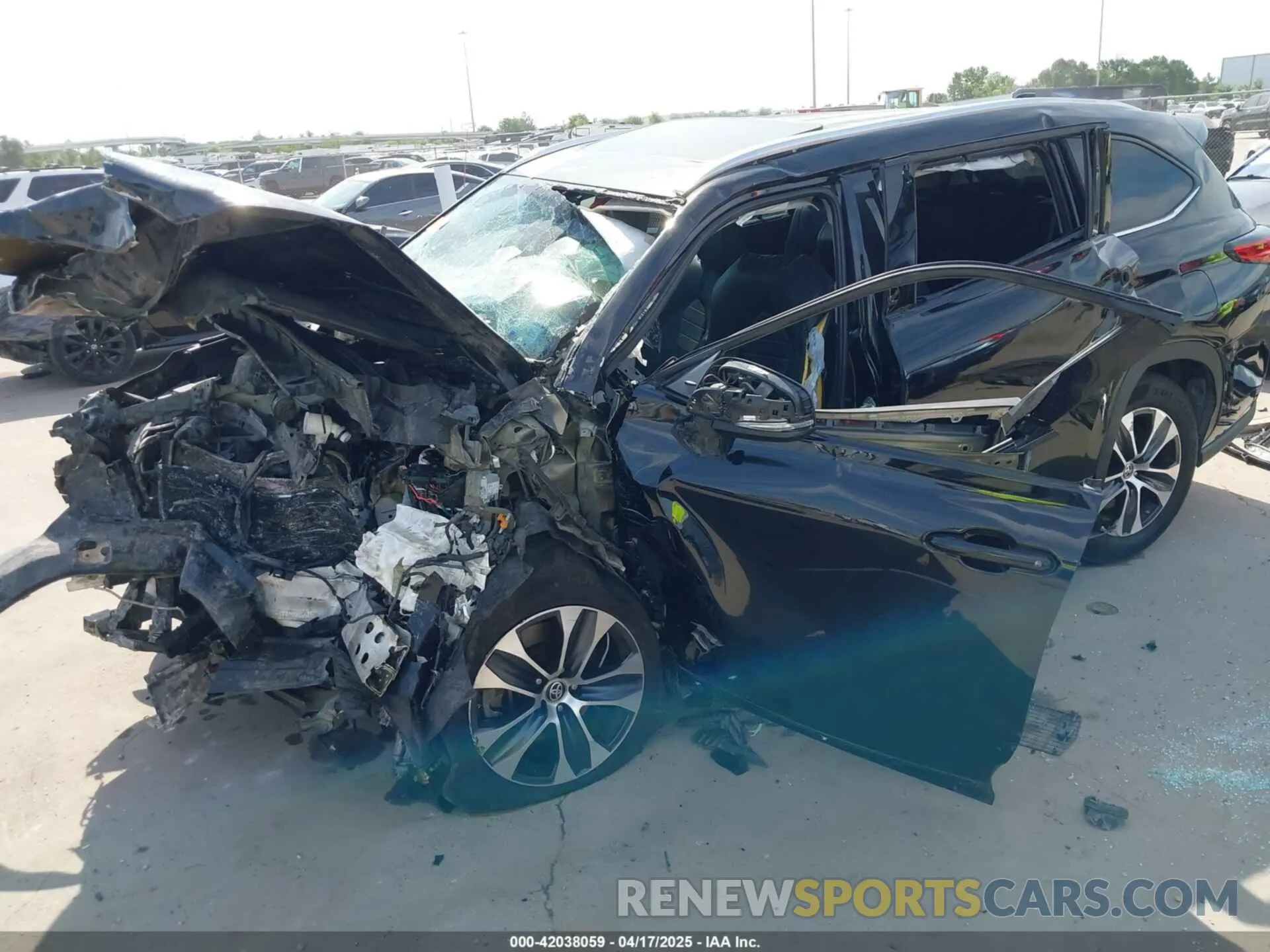 18 Photograph of a damaged car 5TDGZRAH0LS018366 TOYOTA HIGHLANDER 2020
