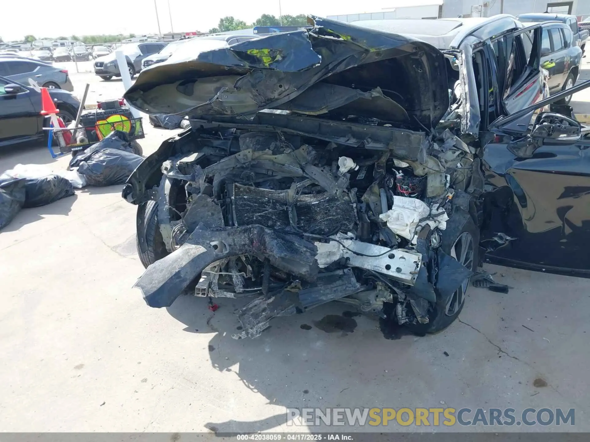 19 Photograph of a damaged car 5TDGZRAH0LS018366 TOYOTA HIGHLANDER 2020