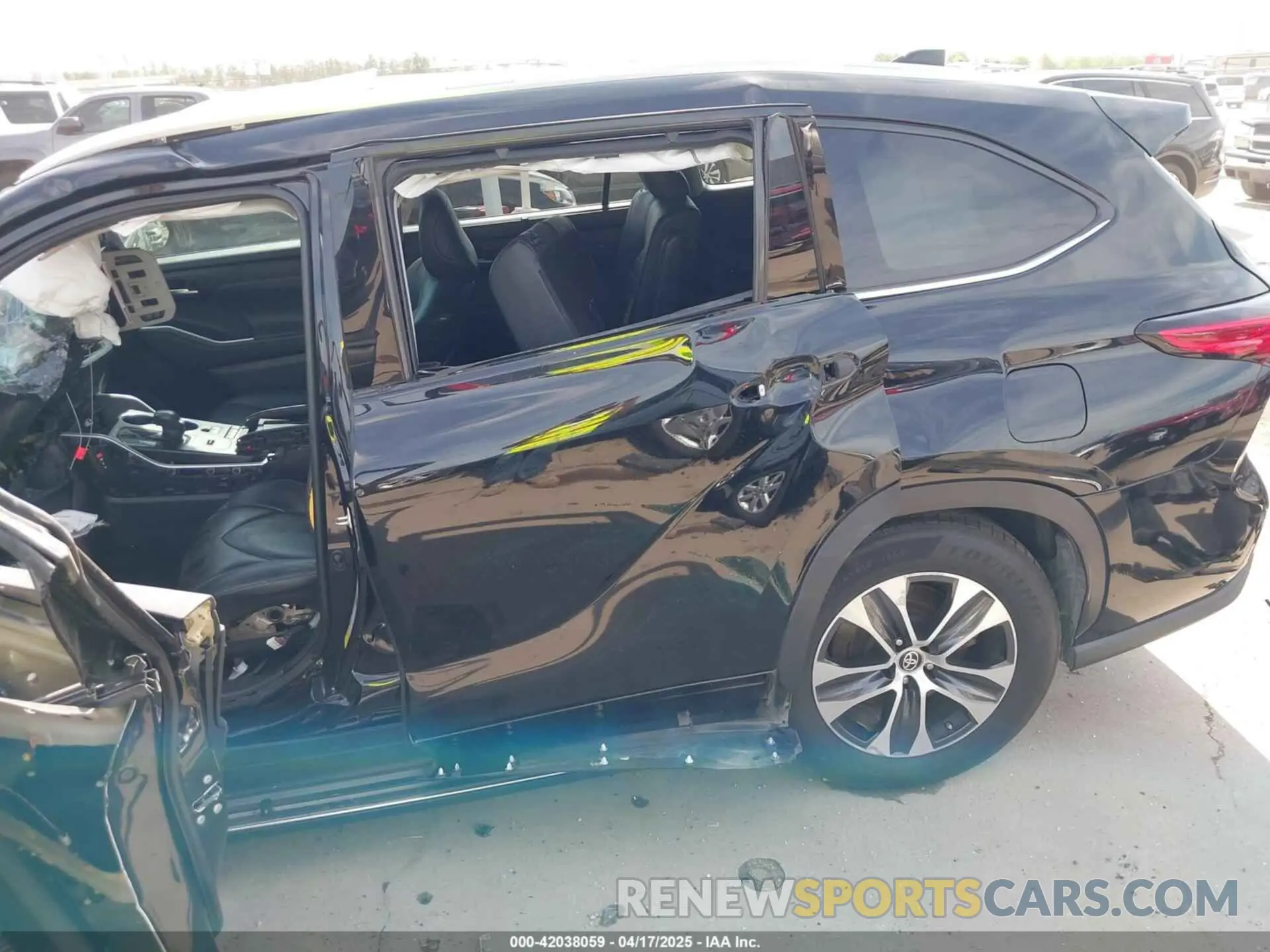 20 Photograph of a damaged car 5TDGZRAH0LS018366 TOYOTA HIGHLANDER 2020