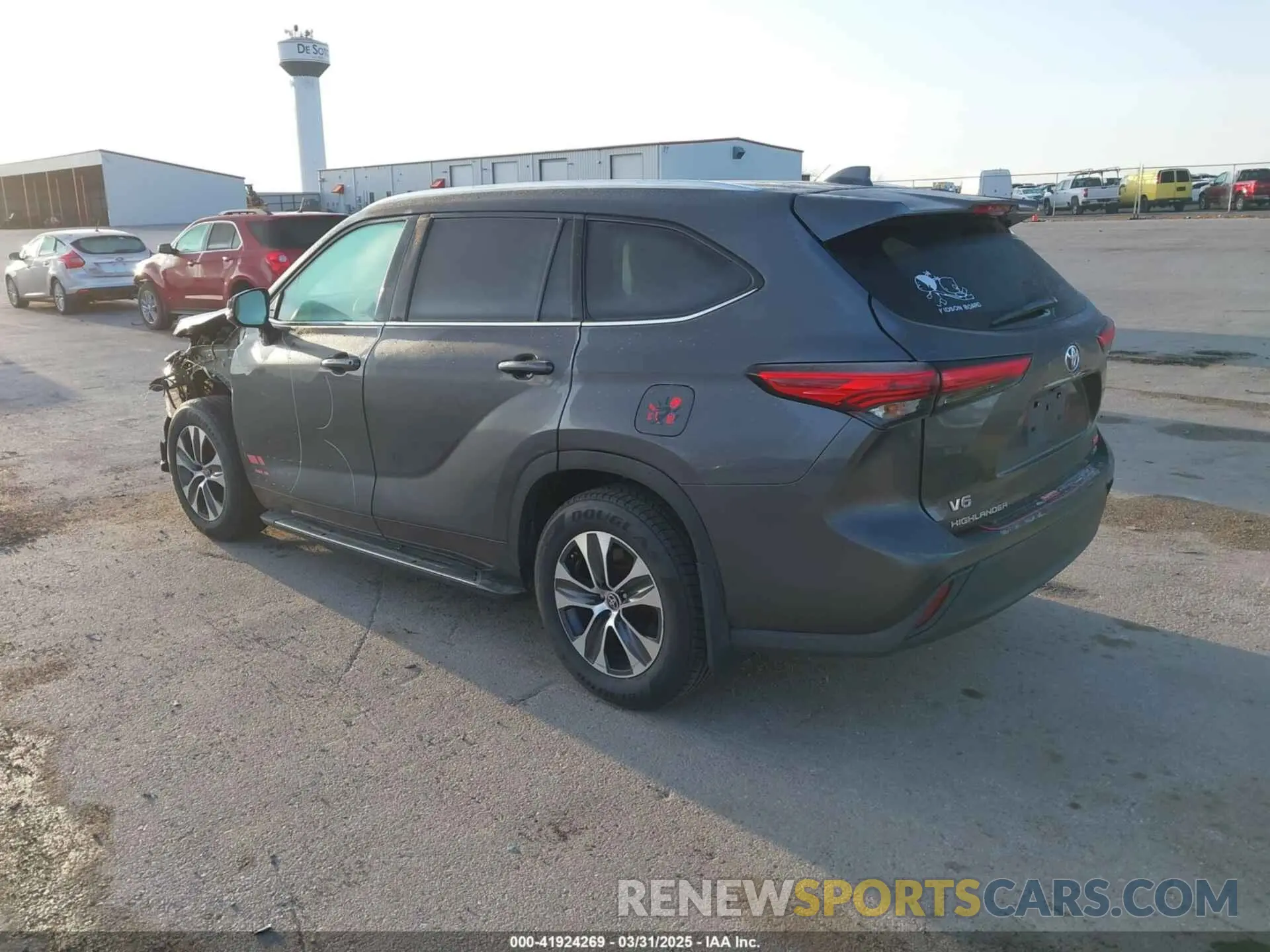 3 Photograph of a damaged car 5TDGZRAH1LS005822 TOYOTA HIGHLANDER 2020