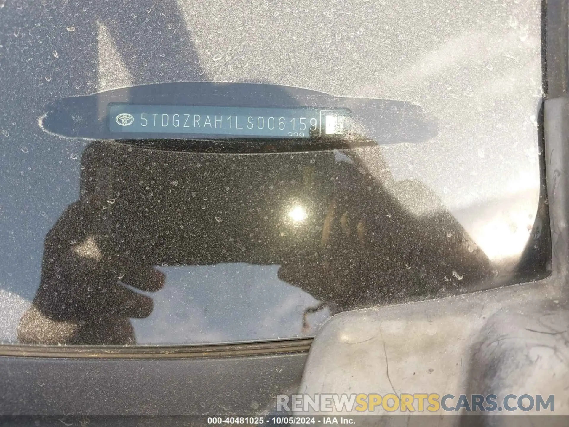 9 Photograph of a damaged car 5TDGZRAH1LS006159 TOYOTA HIGHLANDER 2020