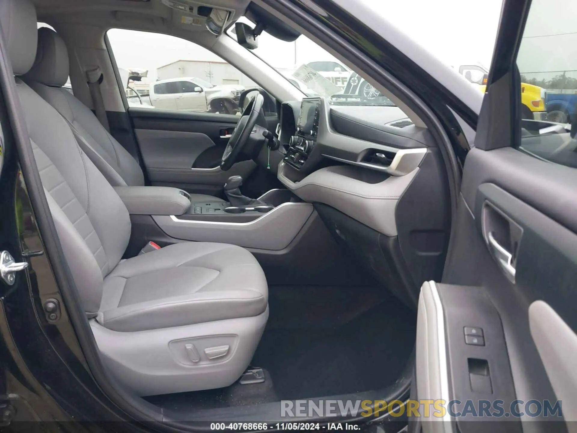 5 Photograph of a damaged car 5TDGZRAH1LS013550 TOYOTA HIGHLANDER 2020