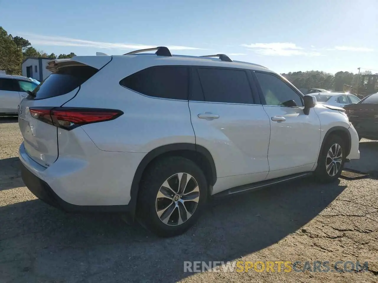 3 Photograph of a damaged car 5TDGZRAH1LS511571 TOYOTA HIGHLANDER 2020
