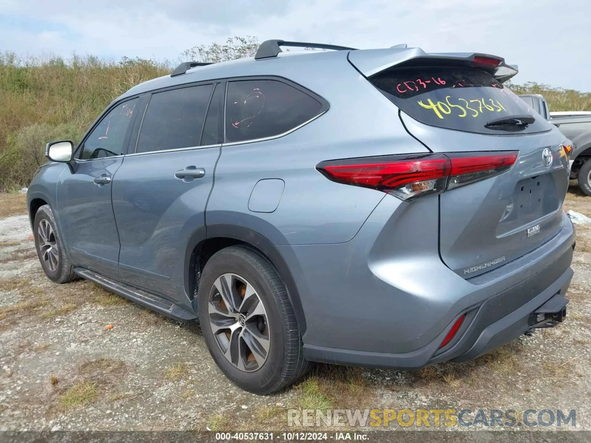 3 Photograph of a damaged car 5TDGZRAH2LS007739 TOYOTA HIGHLANDER 2020