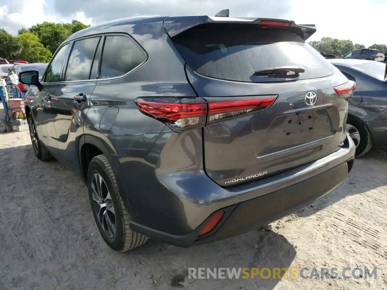 3 Photograph of a damaged car 5TDGZRAH2LS010592 TOYOTA HIGHLANDER 2020