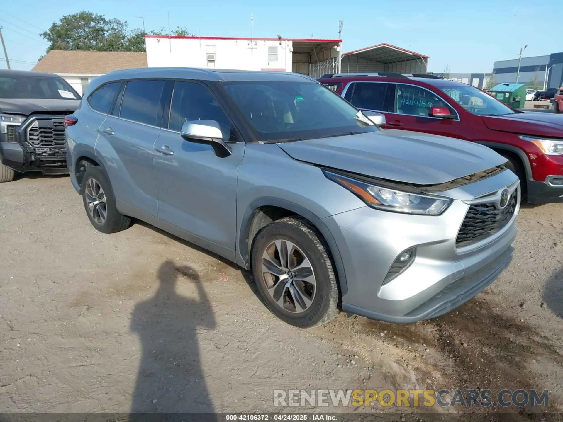 1 Photograph of a damaged car 5TDGZRAH2LS021429 TOYOTA HIGHLANDER 2020