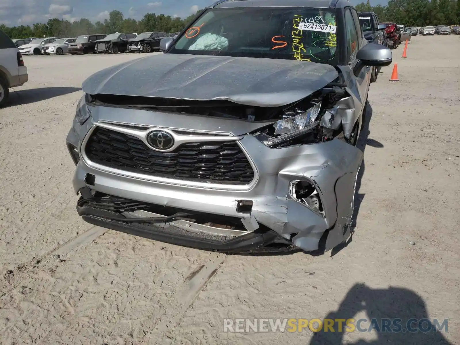 9 Photograph of a damaged car 5TDGZRAH2LS504712 TOYOTA HIGHLANDER 2020