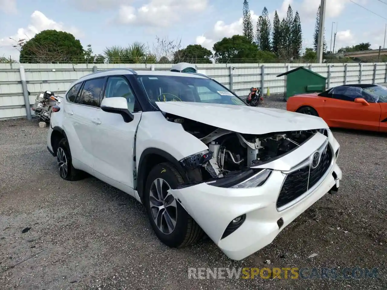 1 Photograph of a damaged car 5TDGZRAH2LS511045 TOYOTA HIGHLANDER 2020