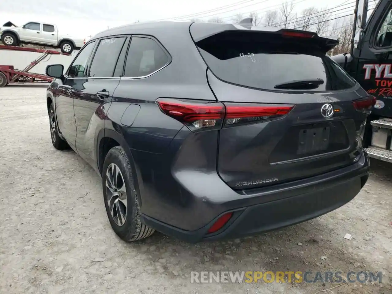 3 Photograph of a damaged car 5TDGZRAH3LS005613 TOYOTA HIGHLANDER 2020