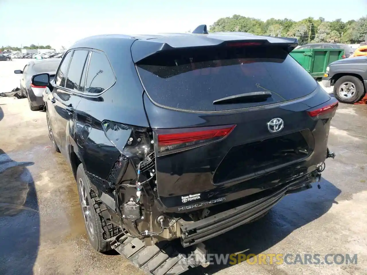 3 Photograph of a damaged car 5TDGZRAH3LS014926 TOYOTA HIGHLANDER 2020