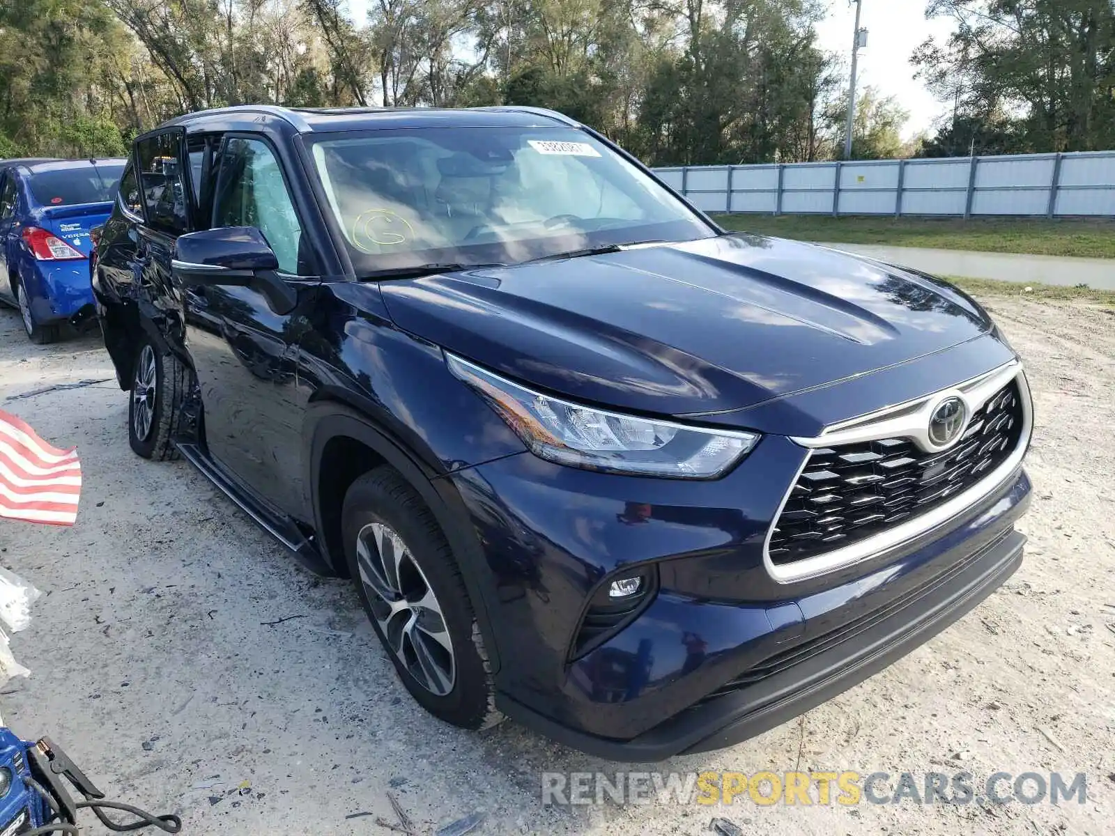 1 Photograph of a damaged car 5TDGZRAH3LS020418 TOYOTA HIGHLANDER 2020