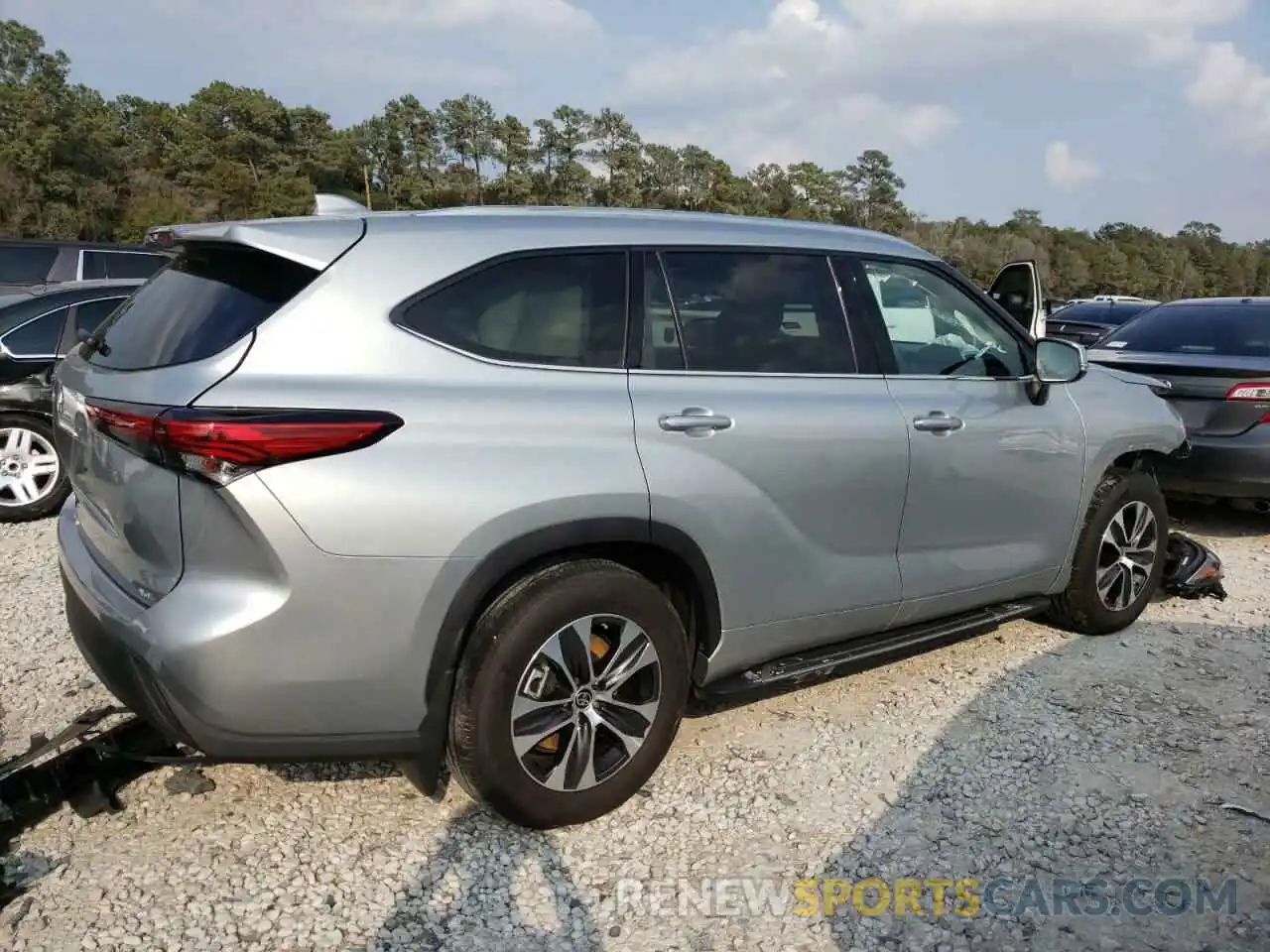 3 Photograph of a damaged car 5TDGZRAH3LS502807 TOYOTA HIGHLANDER 2020