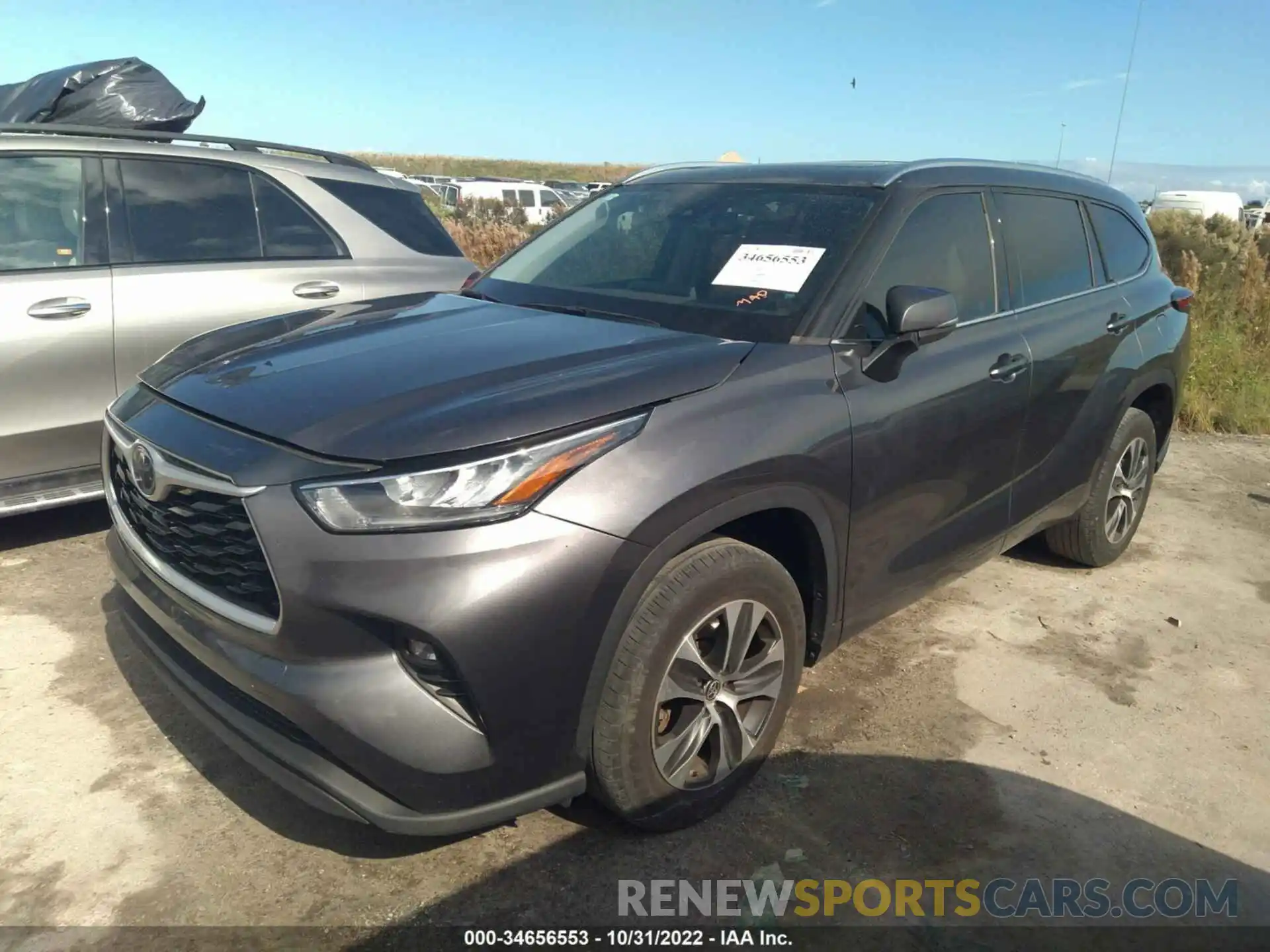 2 Photograph of a damaged car 5TDGZRAH3LS512267 TOYOTA HIGHLANDER 2020