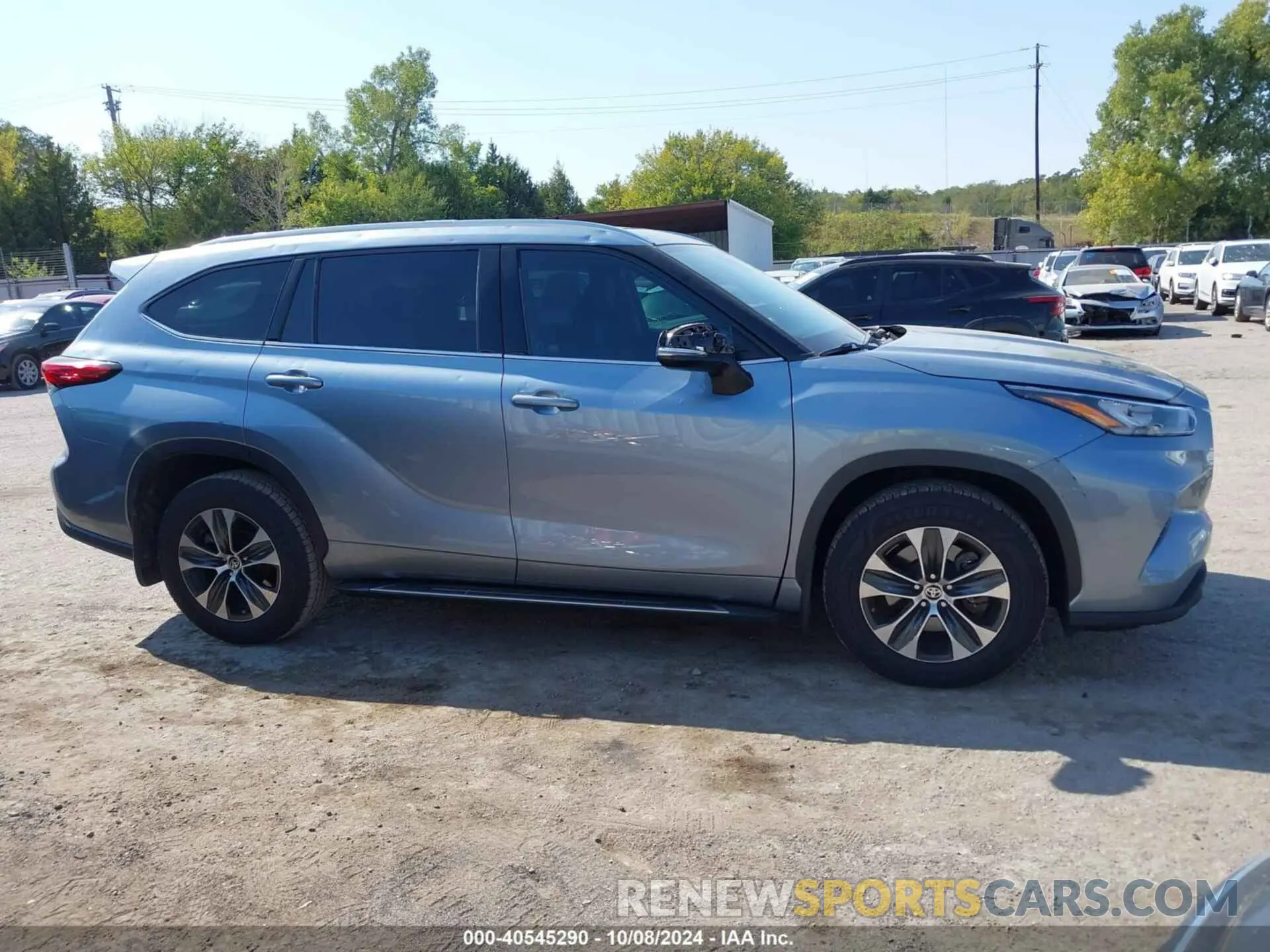 13 Photograph of a damaged car 5TDGZRAH4LS004468 TOYOTA HIGHLANDER 2020