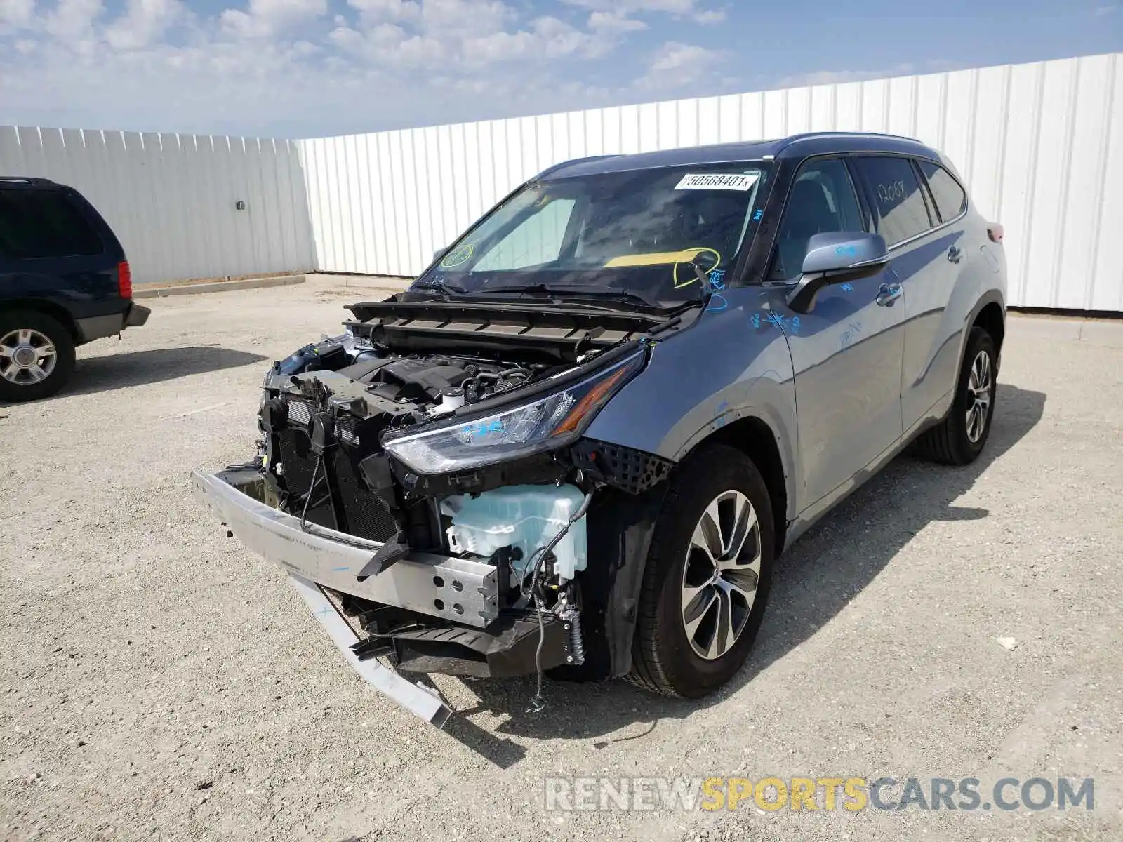 2 Photograph of a damaged car 5TDGZRAH4LS014949 TOYOTA HIGHLANDER 2020