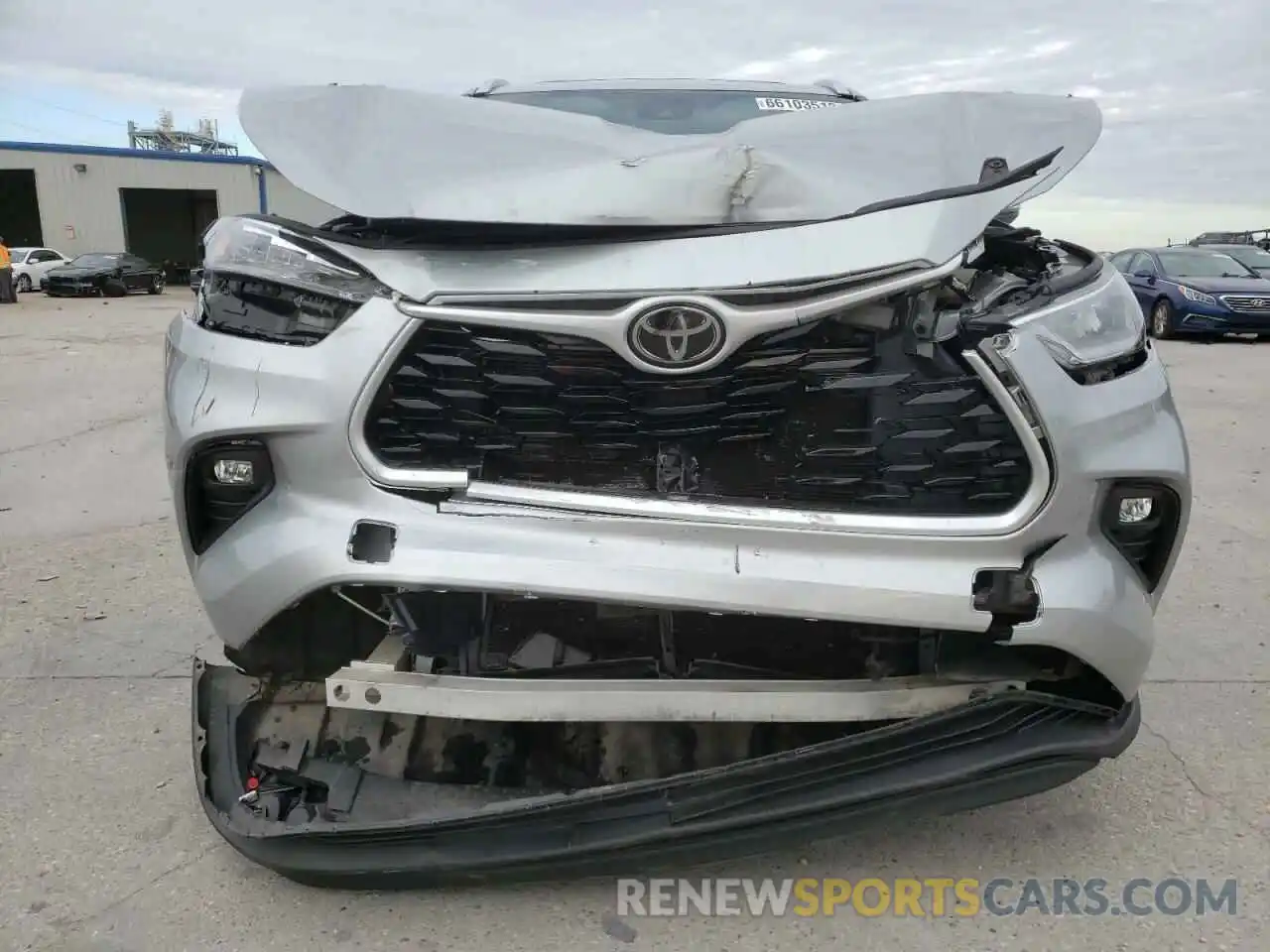 9 Photograph of a damaged car 5TDGZRAH4LS503786 TOYOTA HIGHLANDER 2020