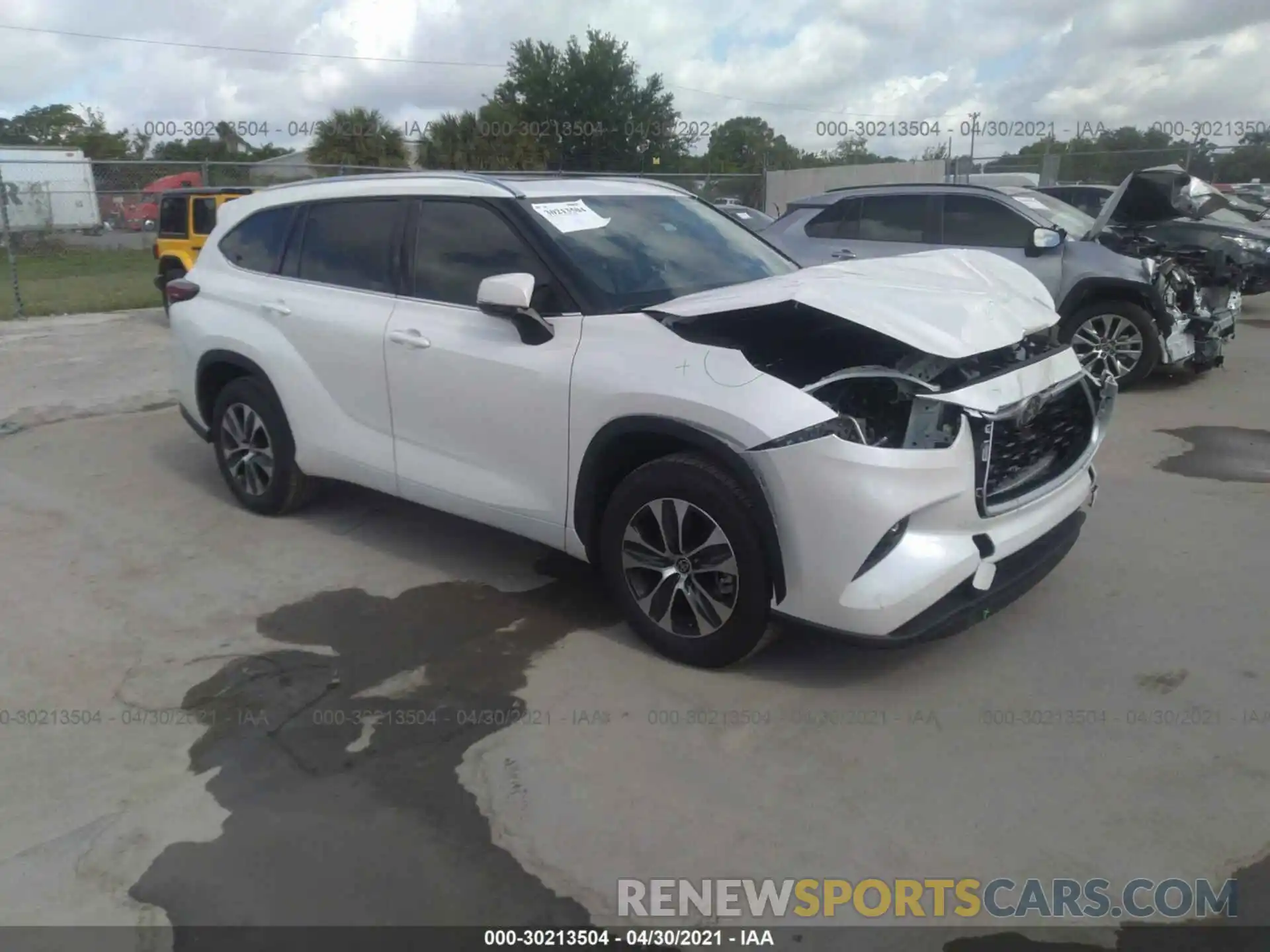 1 Photograph of a damaged car 5TDGZRAH5LS028634 TOYOTA HIGHLANDER 2020