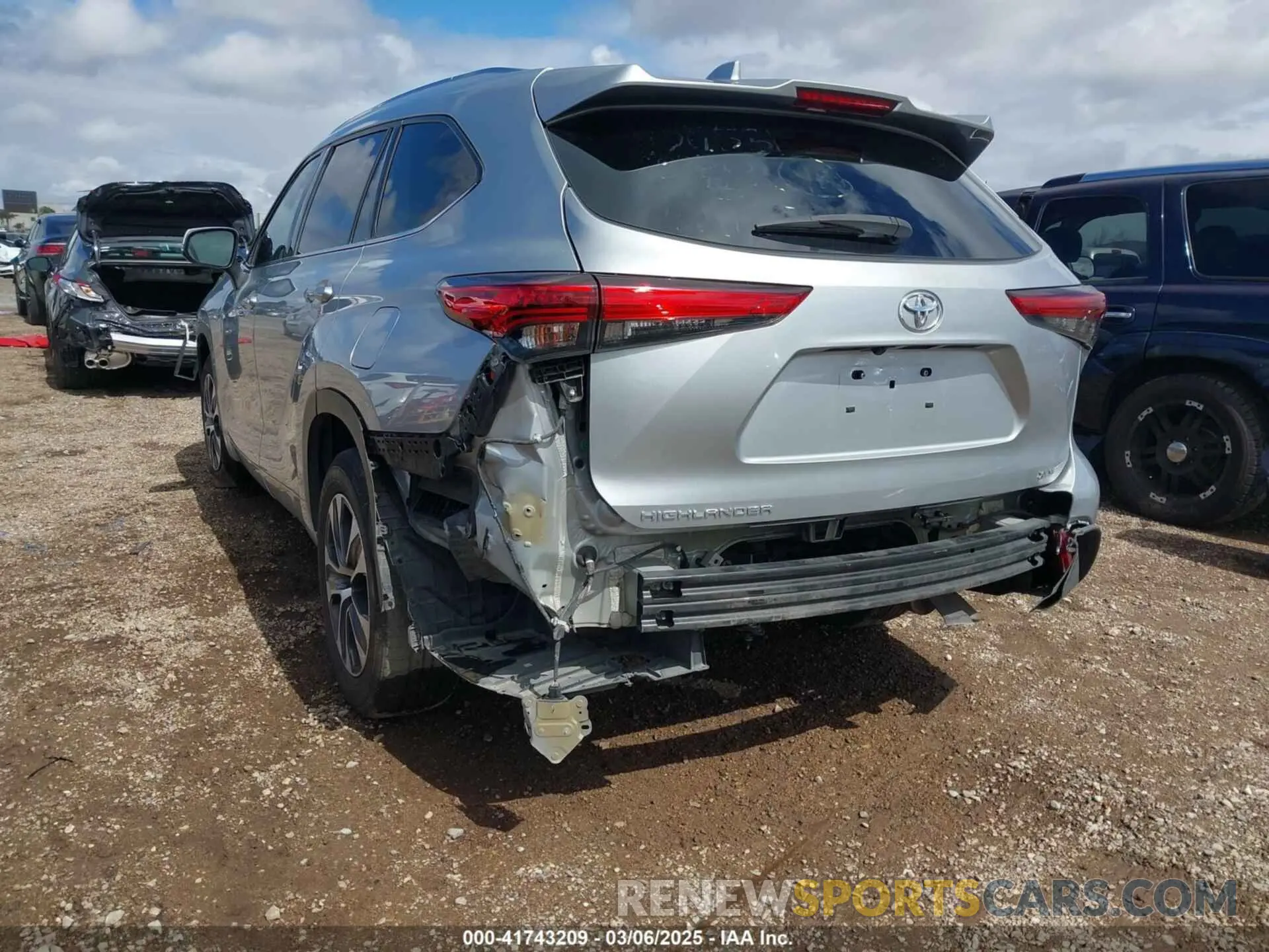 6 Photograph of a damaged car 5TDGZRAH5LS502260 TOYOTA HIGHLANDER 2020