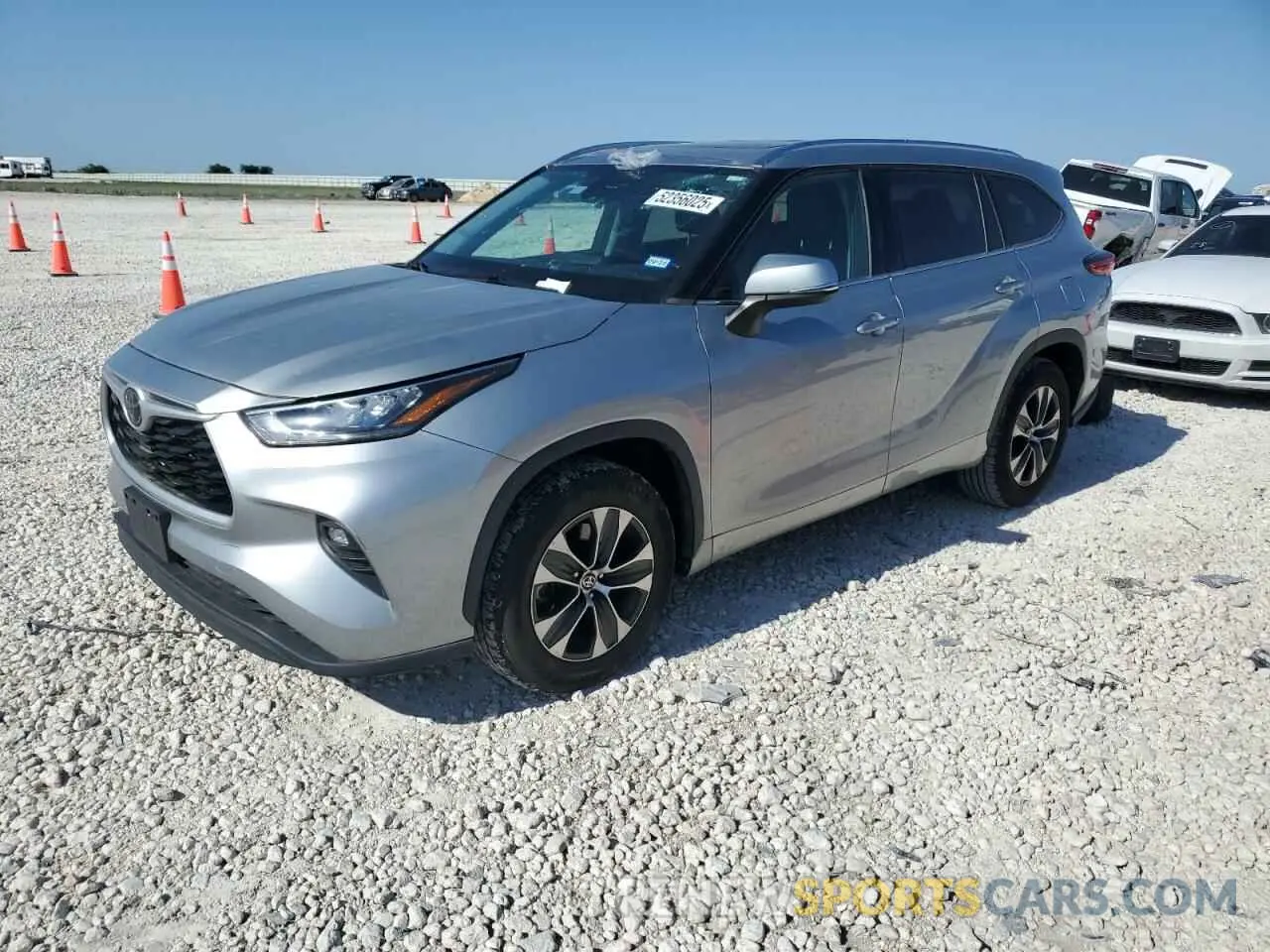 1 Photograph of a damaged car 5TDGZRAH5LS502887 TOYOTA HIGHLANDER 2020