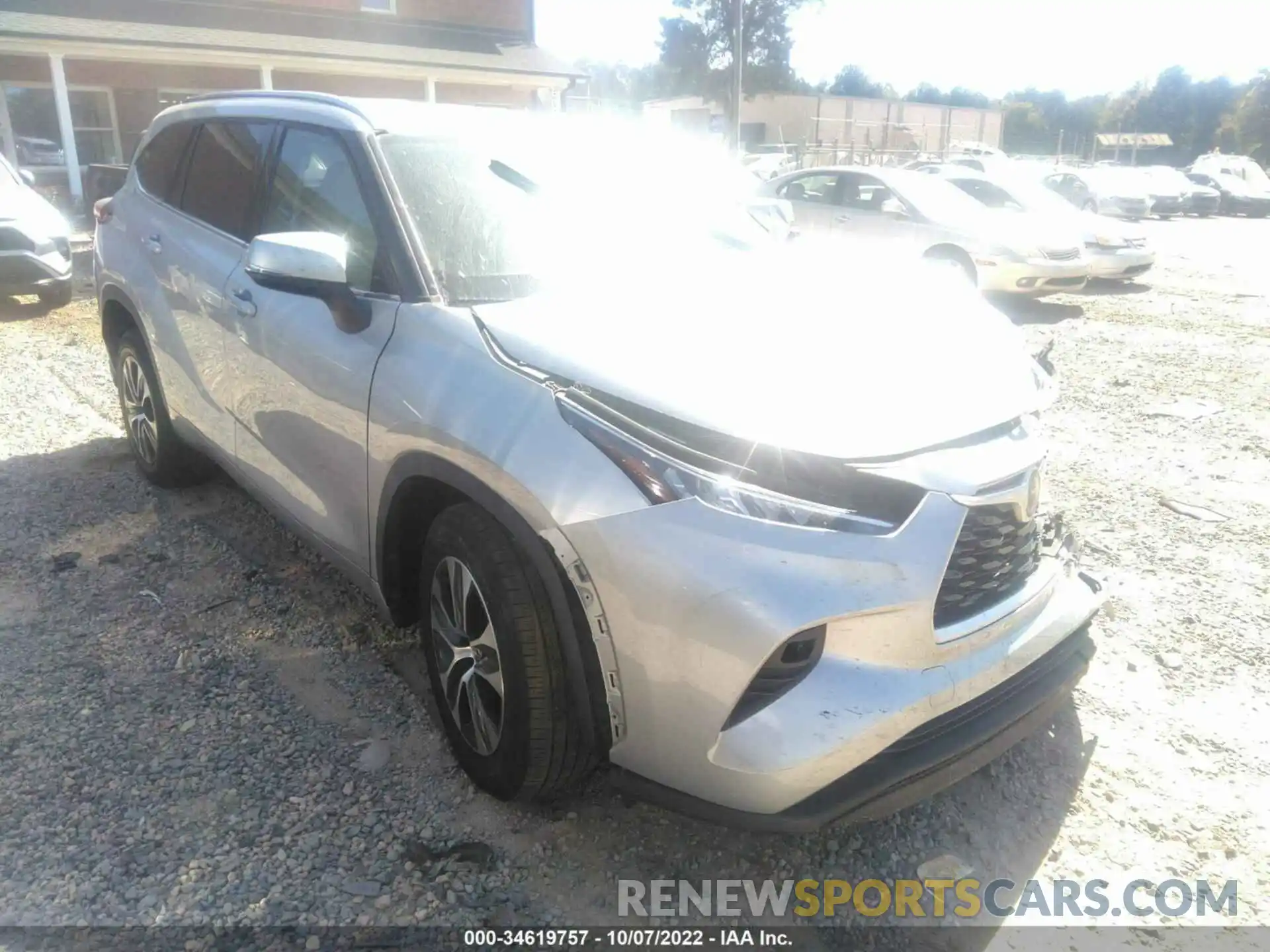 1 Photograph of a damaged car 5TDGZRAH5LS503876 TOYOTA HIGHLANDER 2020