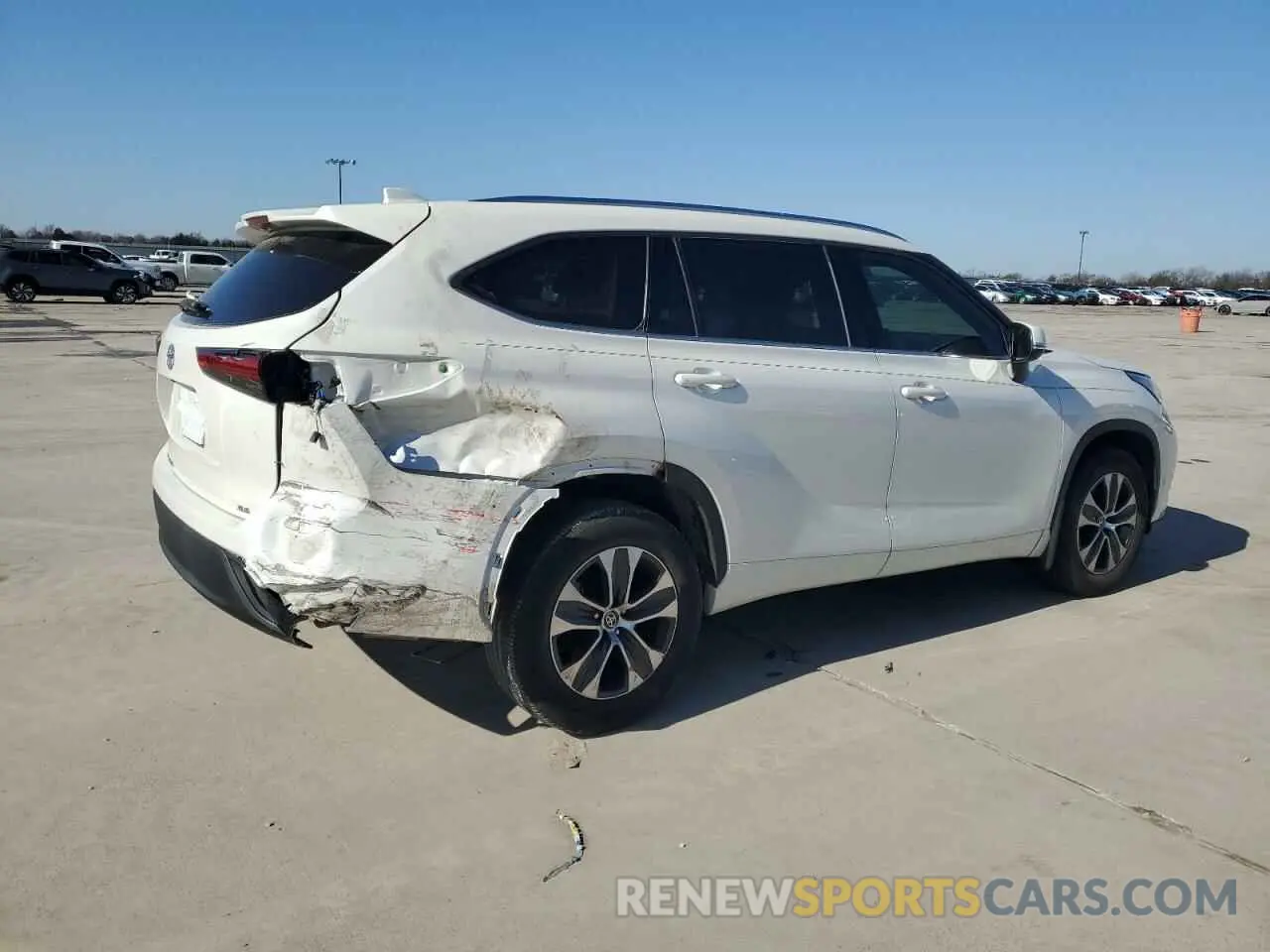3 Photograph of a damaged car 5TDGZRAH5LS511914 TOYOTA HIGHLANDER 2020