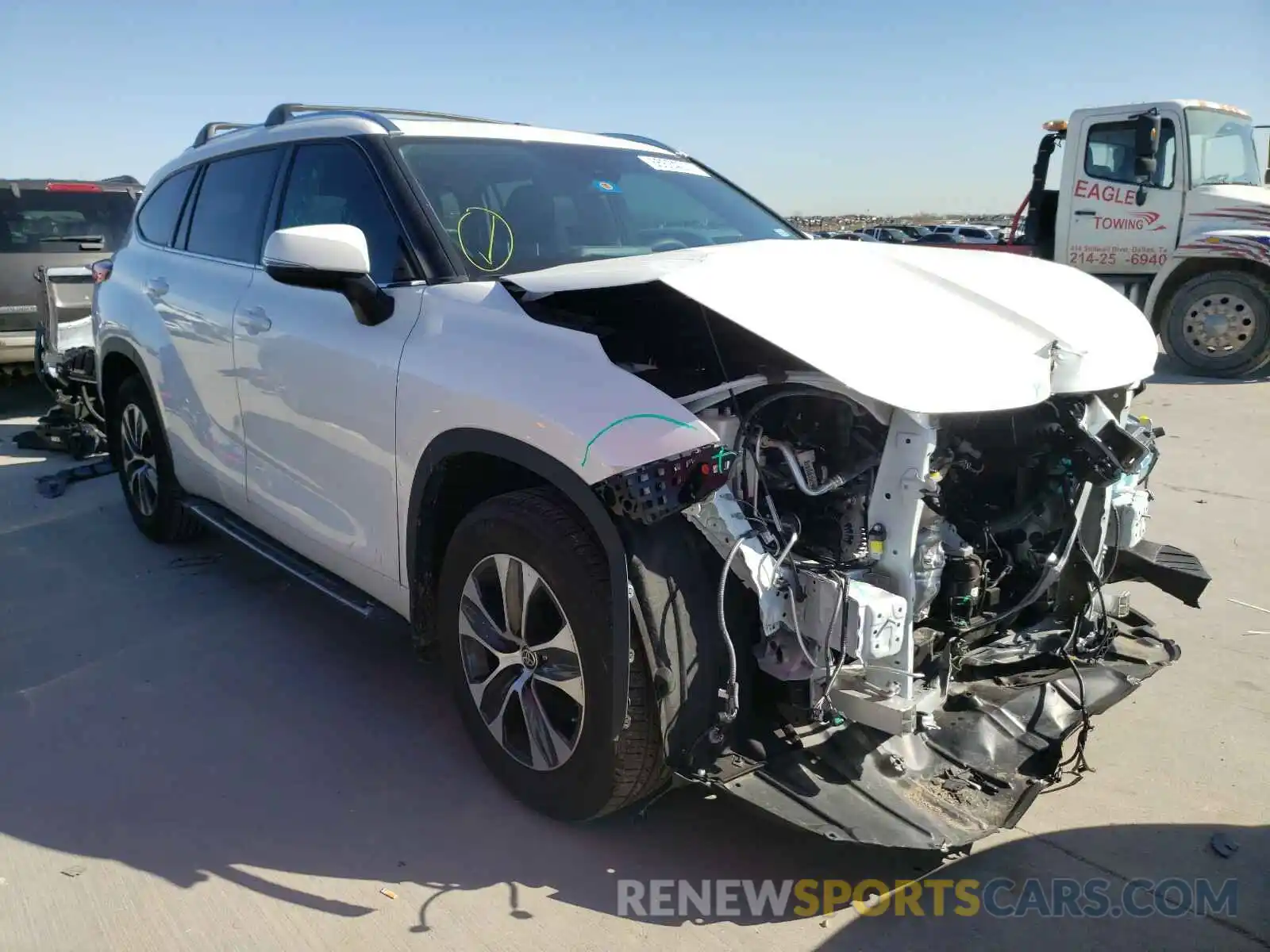 1 Photograph of a damaged car 5TDGZRAH6LS001975 TOYOTA HIGHLANDER 2020