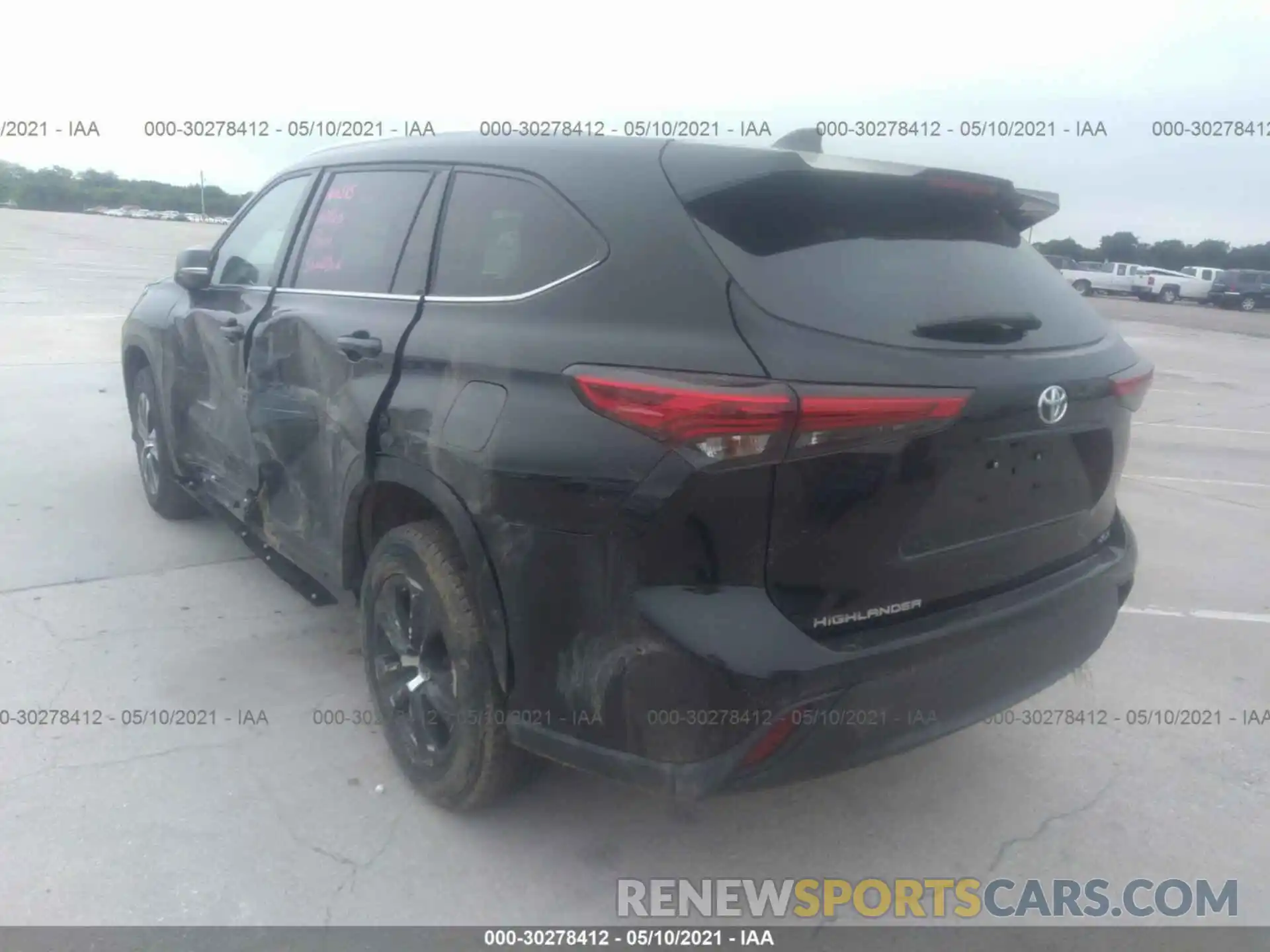 3 Photograph of a damaged car 5TDGZRAH6LS500579 TOYOTA HIGHLANDER 2020