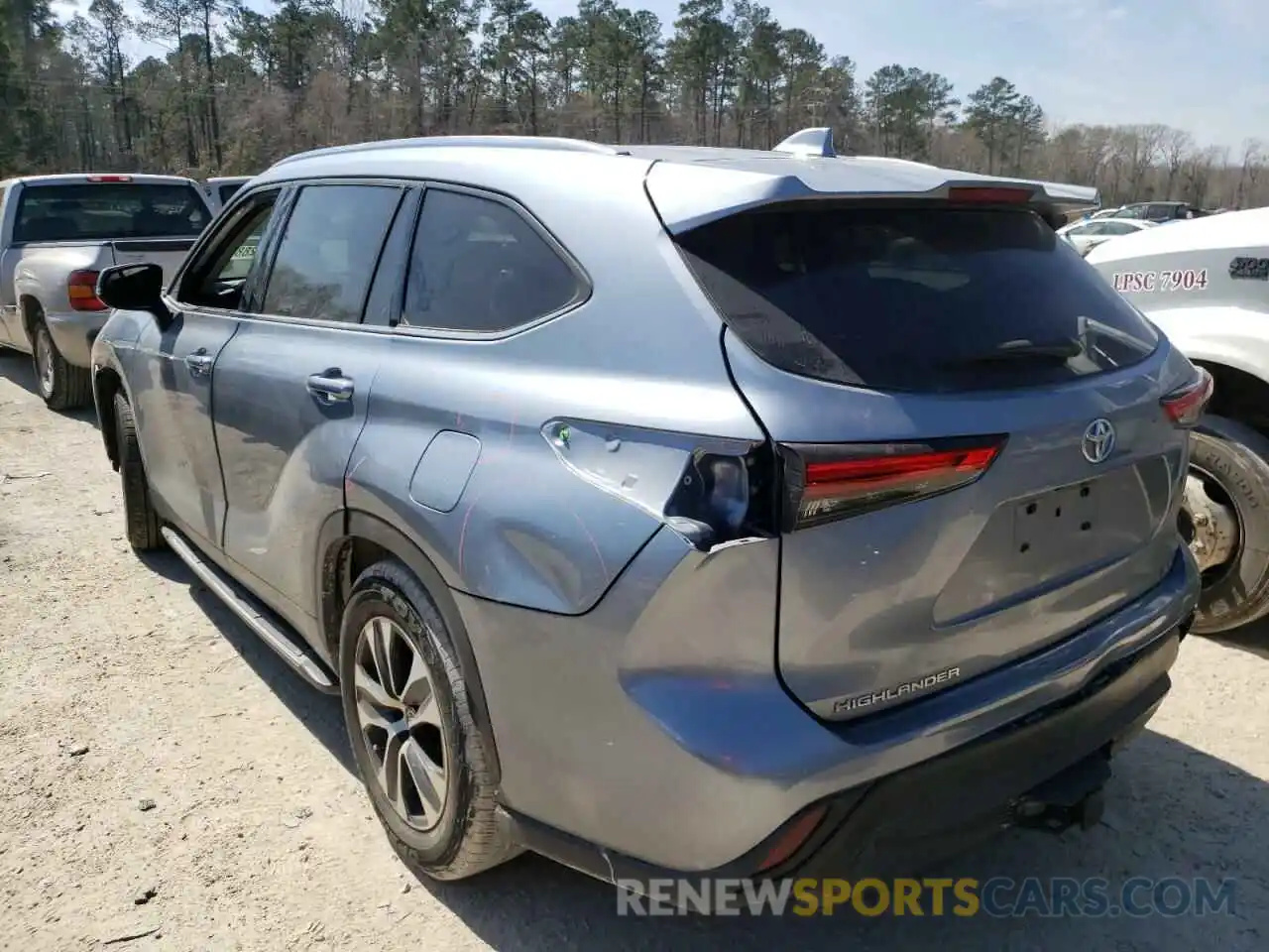 3 Photograph of a damaged car 5TDGZRAH7LS012256 TOYOTA HIGHLANDER 2020