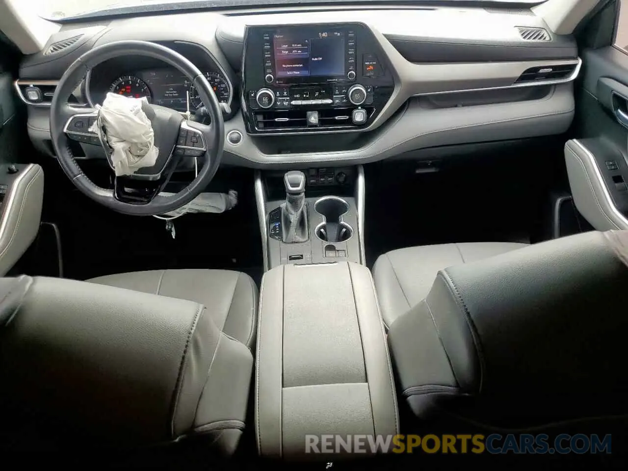 8 Photograph of a damaged car 5TDGZRAH7LS013584 TOYOTA HIGHLANDER 2020