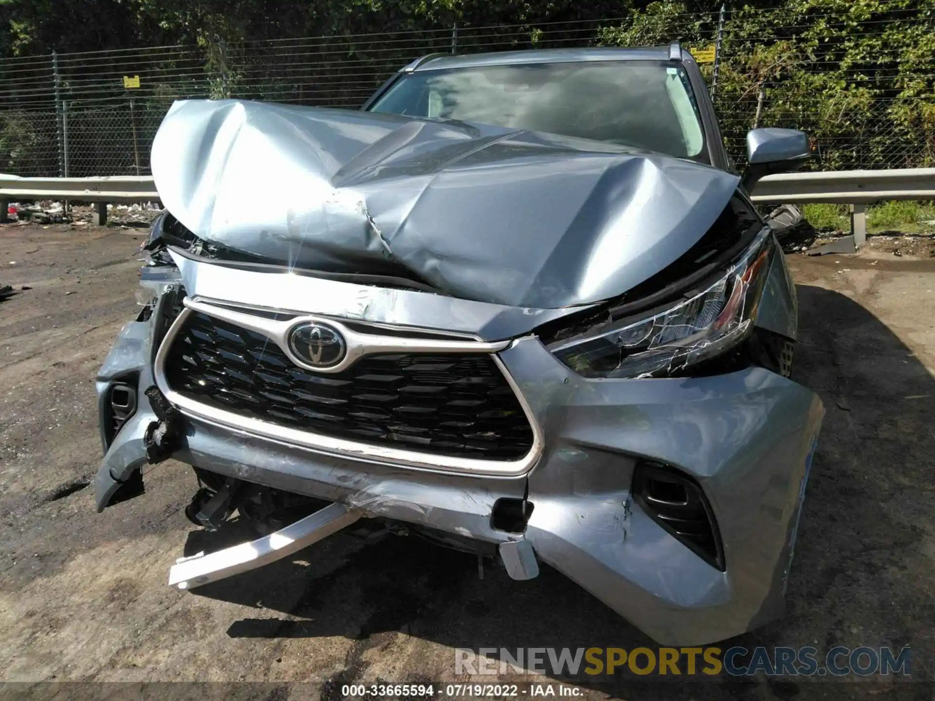 6 Photograph of a damaged car 5TDGZRAH7LS015156 TOYOTA HIGHLANDER 2020