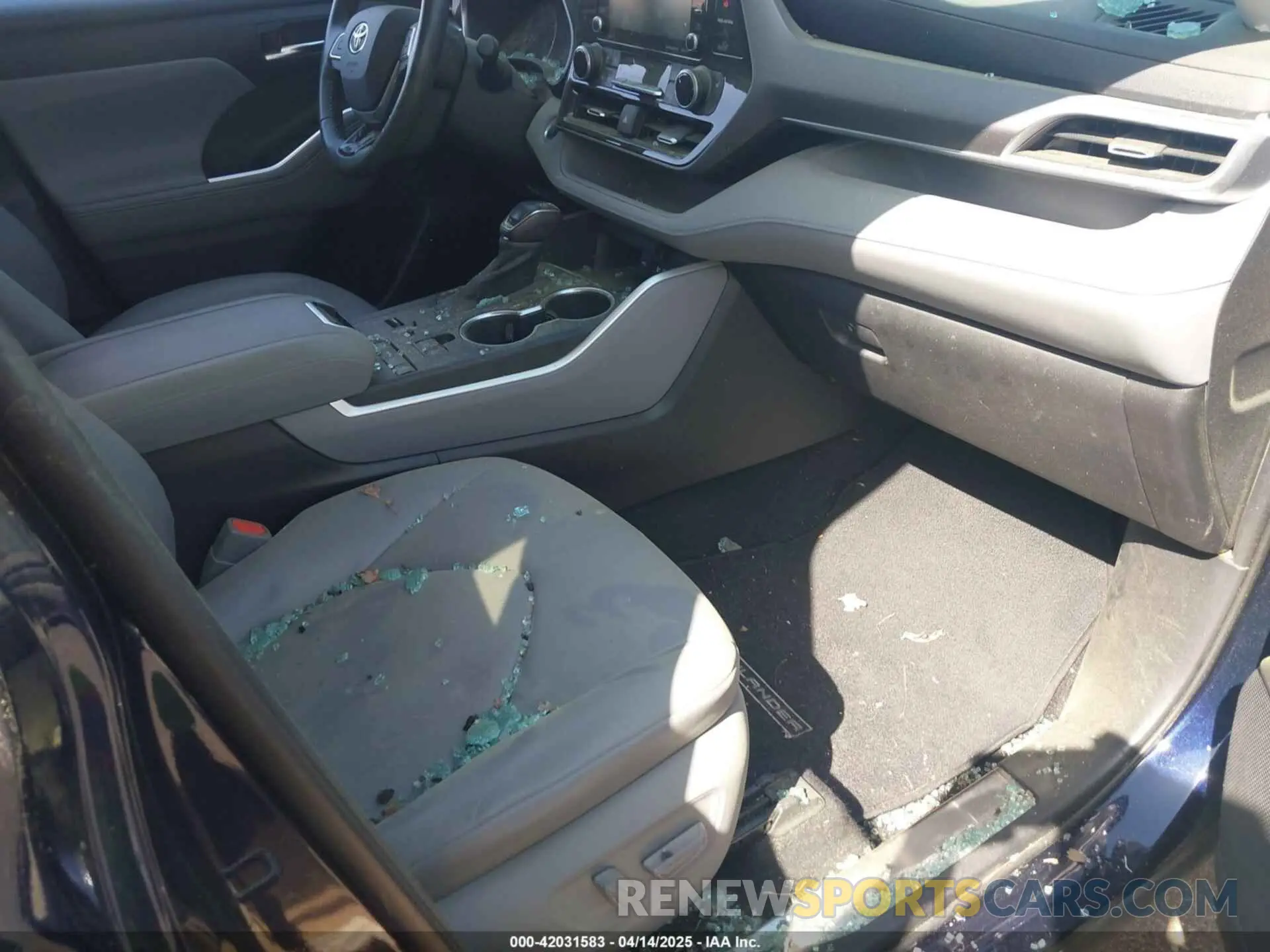 5 Photograph of a damaged car 5TDGZRAH7LS021300 TOYOTA HIGHLANDER 2020