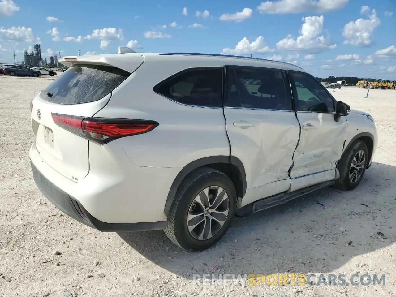 3 Photograph of a damaged car 5TDGZRAH7LS504124 TOYOTA HIGHLANDER 2020