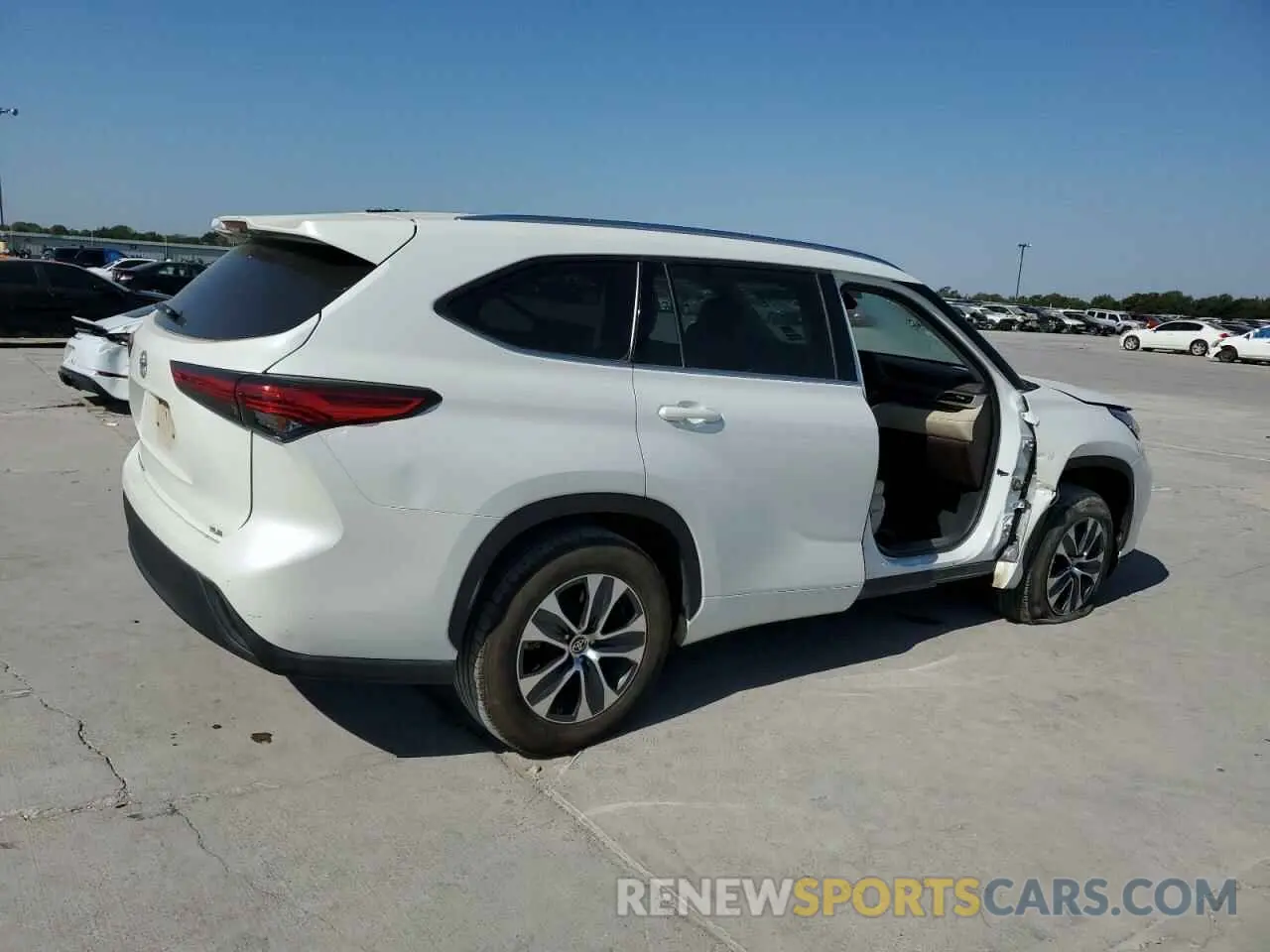 3 Photograph of a damaged car 5TDGZRAH8LS509140 TOYOTA HIGHLANDER 2020