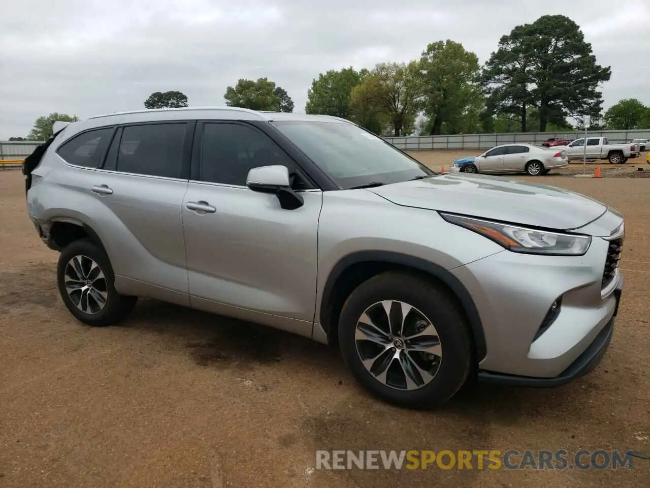 4 Photograph of a damaged car 5TDGZRAHXLS000330 TOYOTA HIGHLANDER 2020