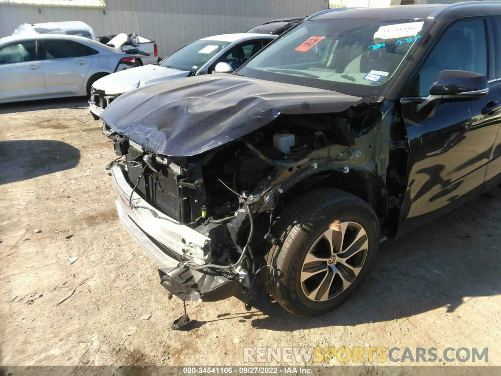 6 Photograph of a damaged car 5TDGZRAHXLS020948 TOYOTA HIGHLANDER 2020