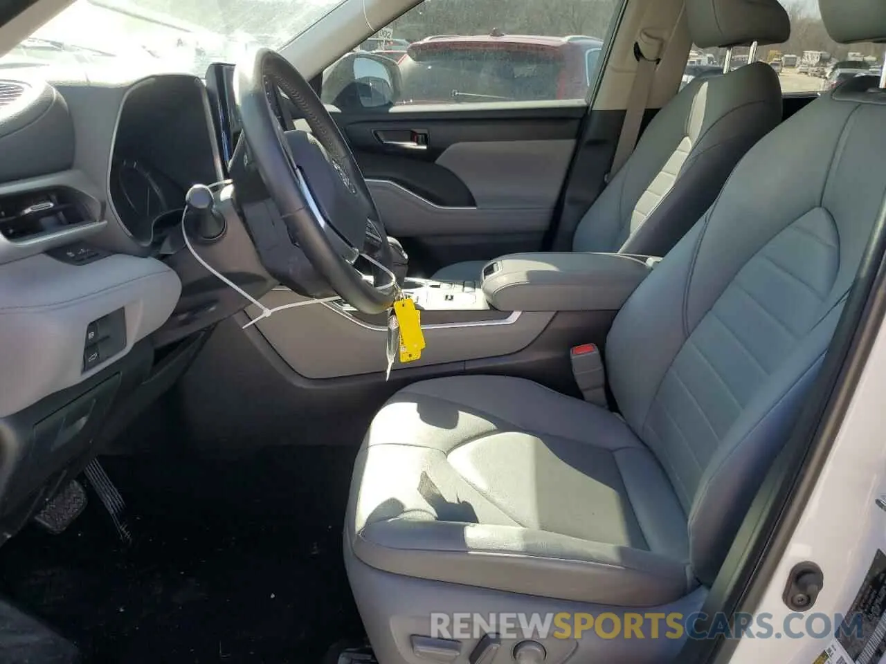 7 Photograph of a damaged car 5TDGZRAHXLS503341 TOYOTA HIGHLANDER 2020
