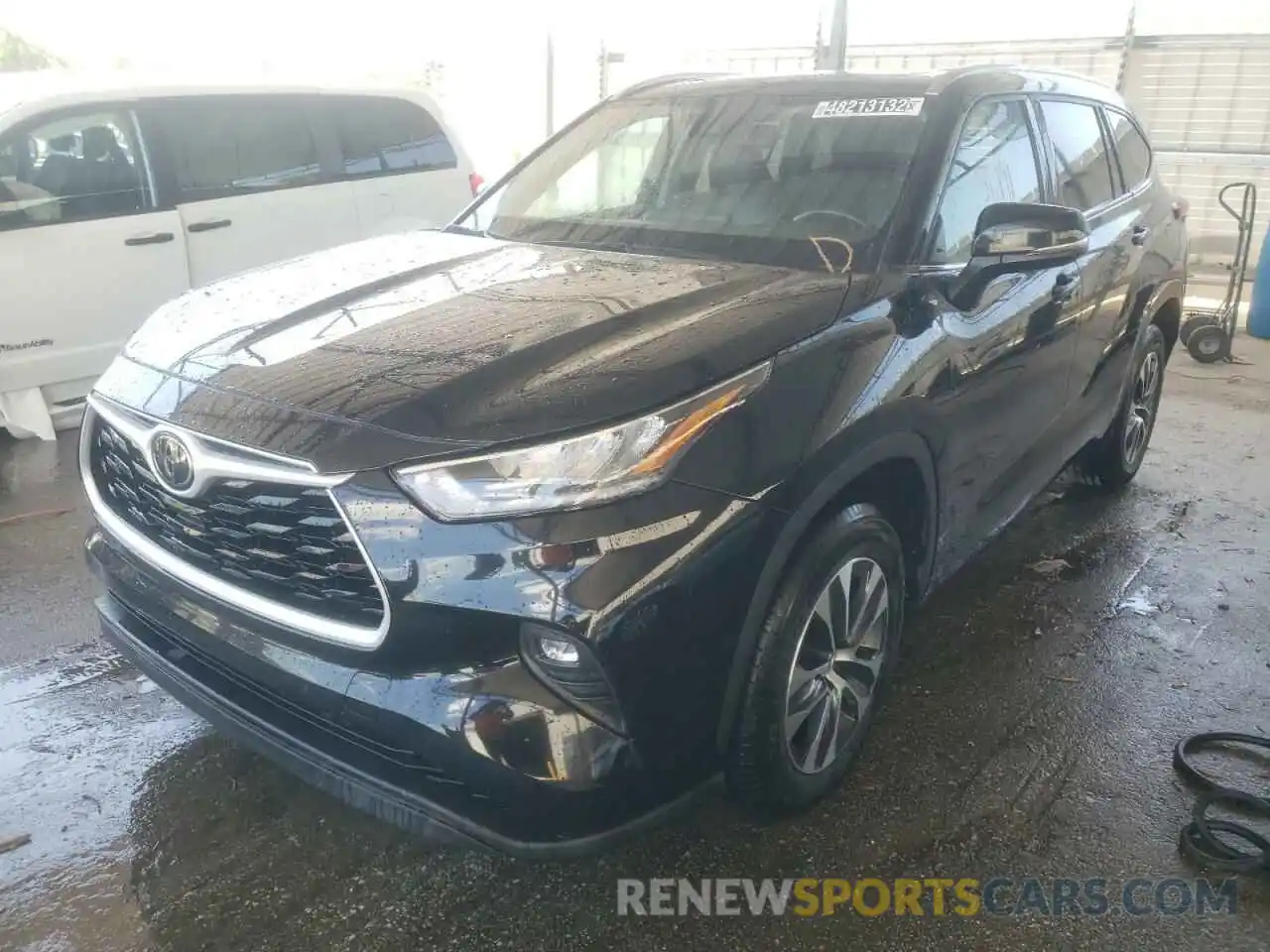 2 Photograph of a damaged car 5TDGZRAHXLS505722 TOYOTA HIGHLANDER 2020