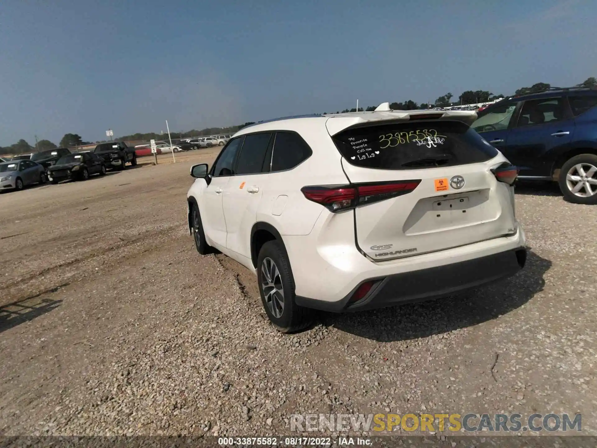 3 Photograph of a damaged car 5TDGZRAHXLS511911 TOYOTA HIGHLANDER 2020