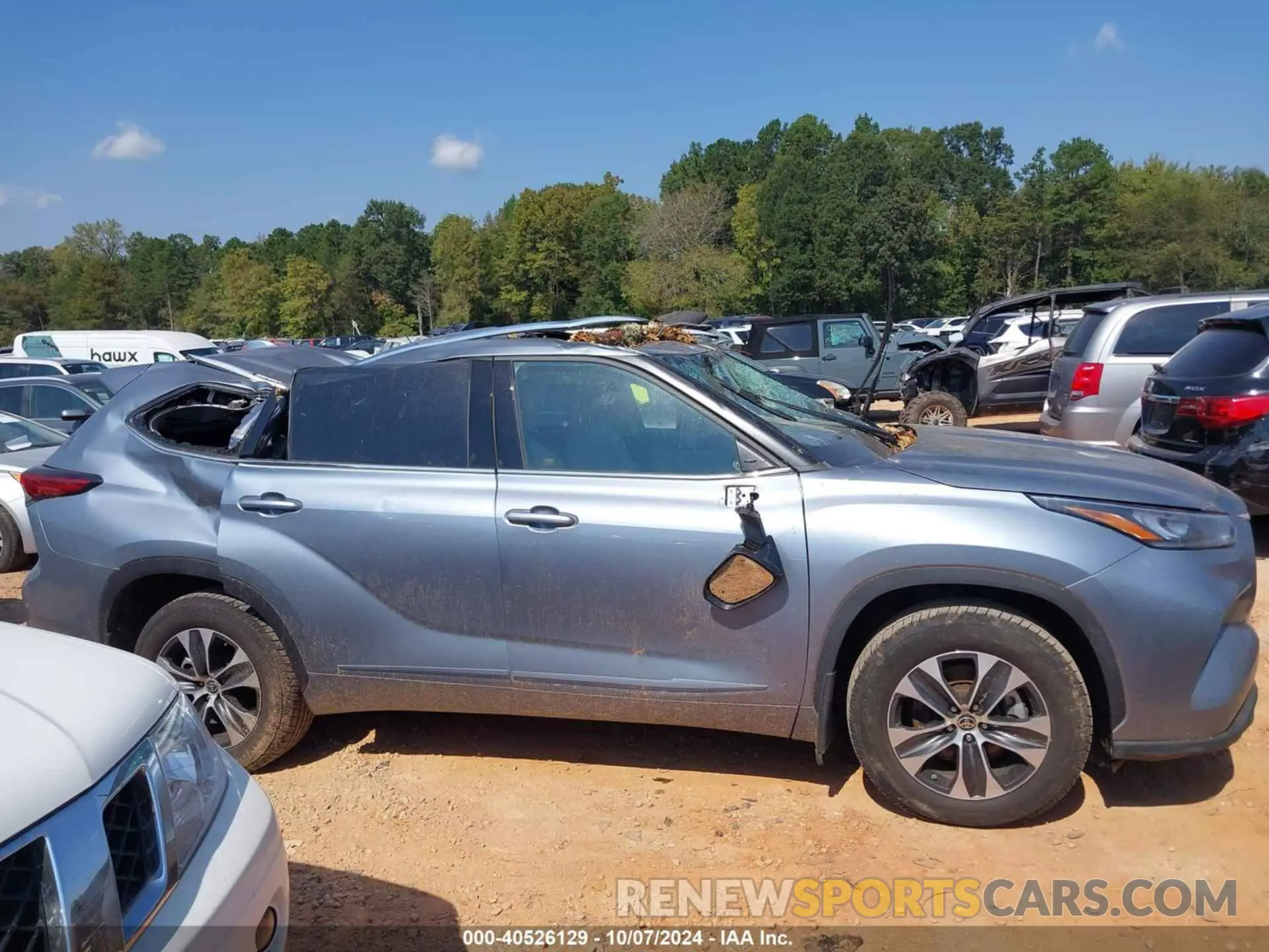 13 Photograph of a damaged car 5TDGZRBH0LS015417 TOYOTA HIGHLANDER 2020