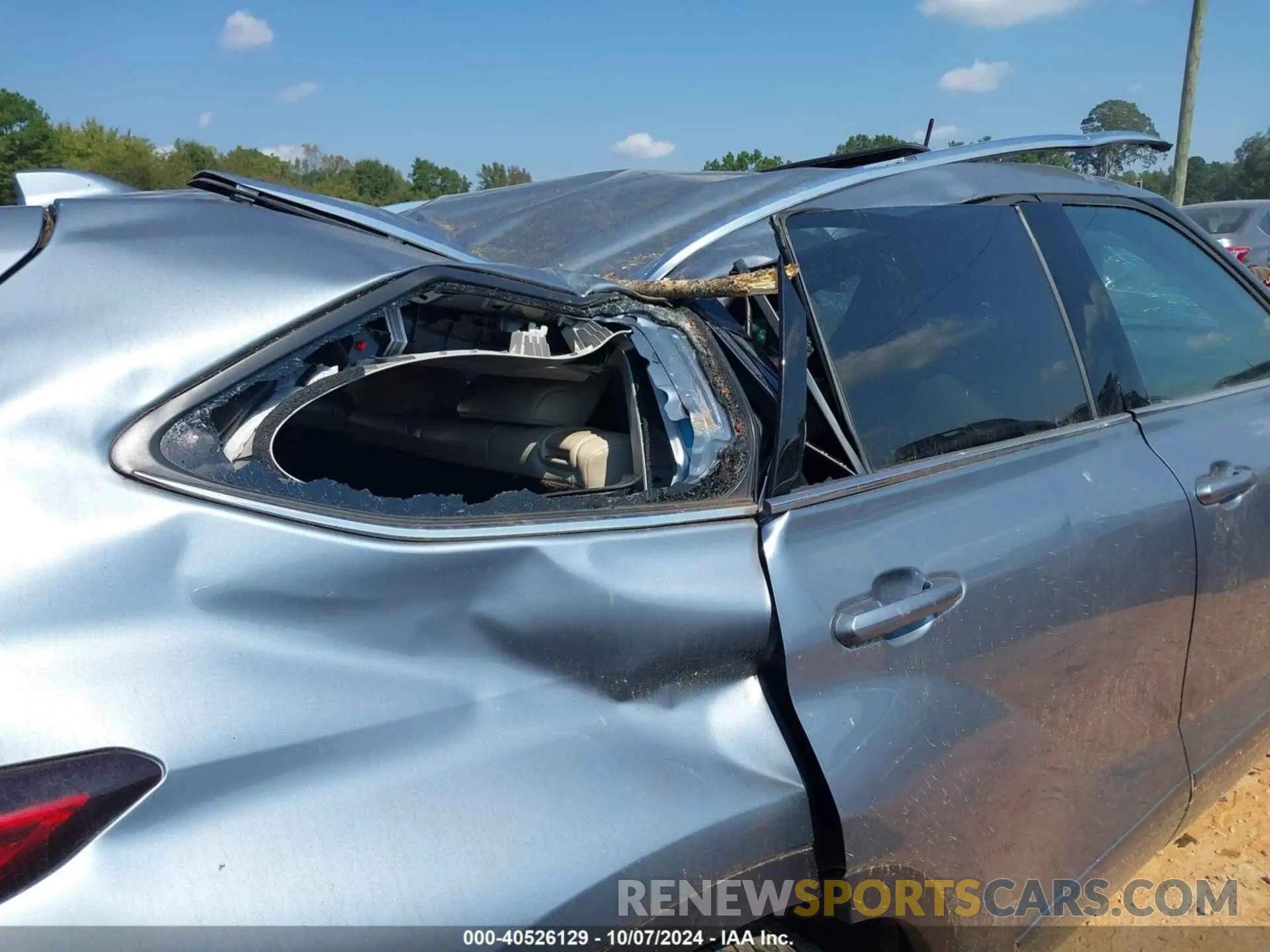 18 Photograph of a damaged car 5TDGZRBH0LS015417 TOYOTA HIGHLANDER 2020