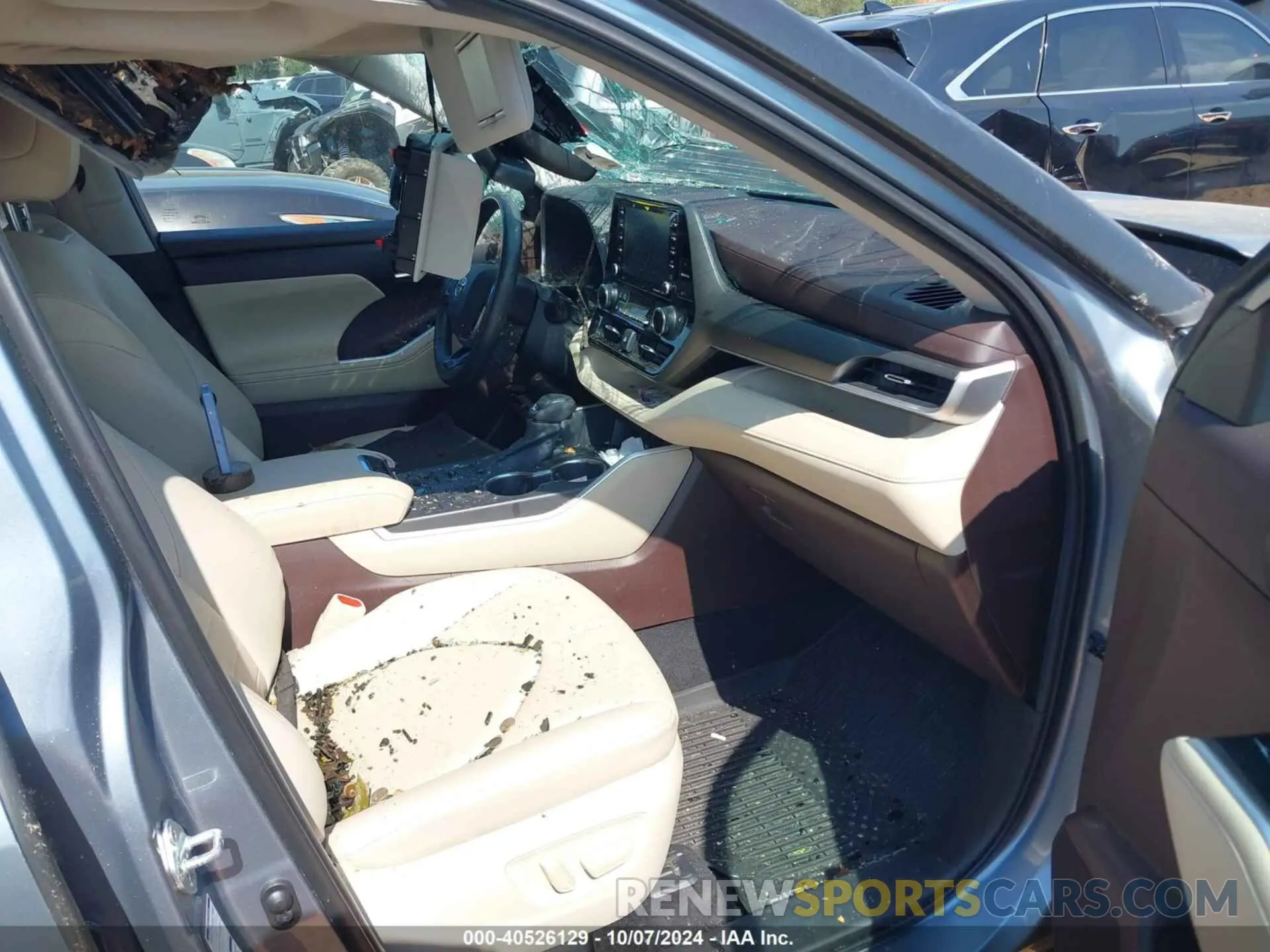 5 Photograph of a damaged car 5TDGZRBH0LS015417 TOYOTA HIGHLANDER 2020
