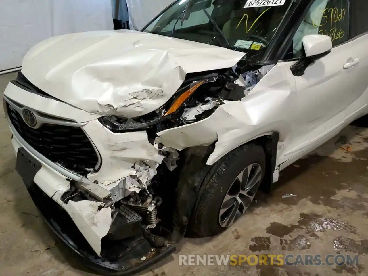 9 Photograph of a damaged car 5TDGZRBH0LS505436 TOYOTA HIGHLANDER 2020