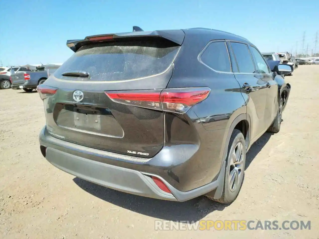 4 Photograph of a damaged car 5TDGZRBH1LS031576 TOYOTA HIGHLANDER 2020