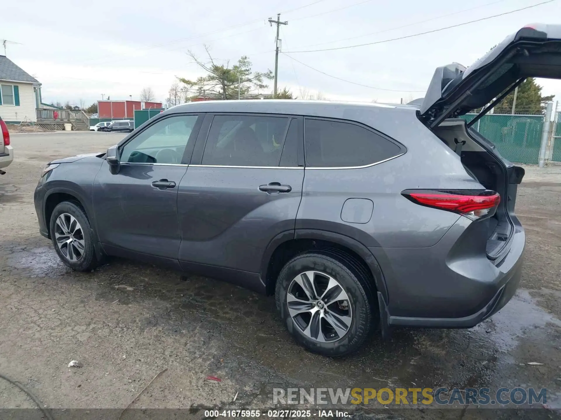 3 Photograph of a damaged car 5TDGZRBH1LS032856 TOYOTA HIGHLANDER 2020