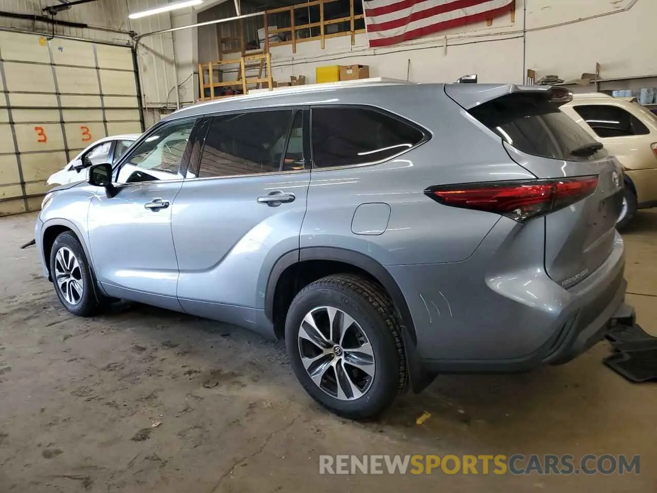2 Photograph of a damaged car 5TDGZRBH1LS047325 TOYOTA HIGHLANDER 2020