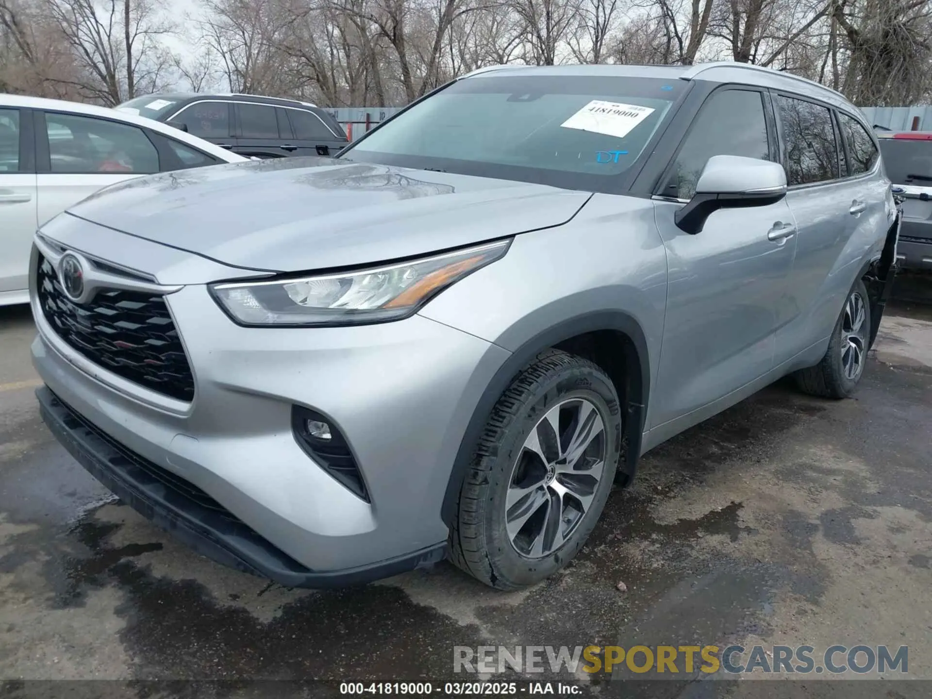 2 Photograph of a damaged car 5TDGZRBH1LS502142 TOYOTA HIGHLANDER 2020