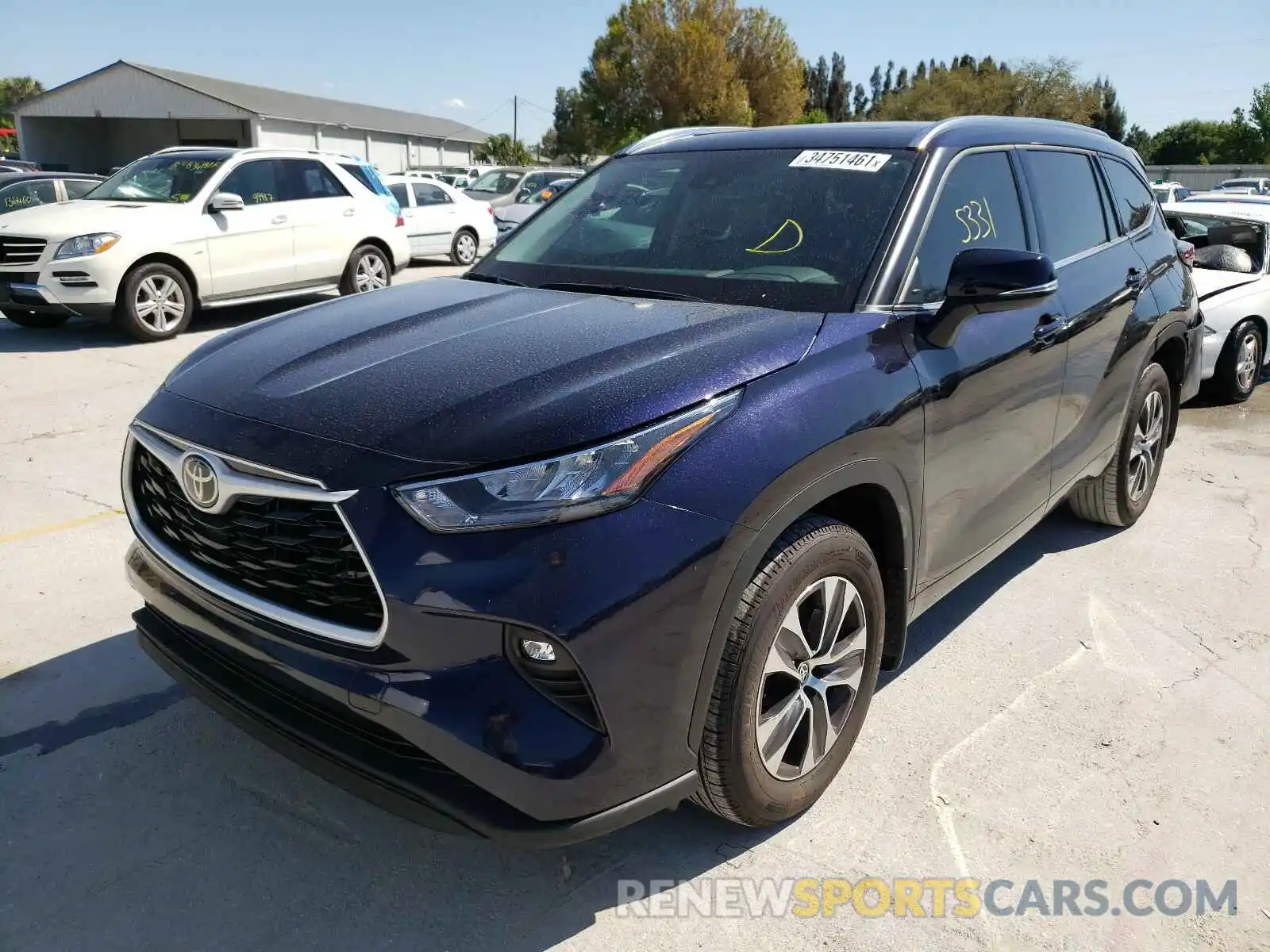 2 Photograph of a damaged car 5TDGZRBH2LS039248 TOYOTA HIGHLANDER 2020