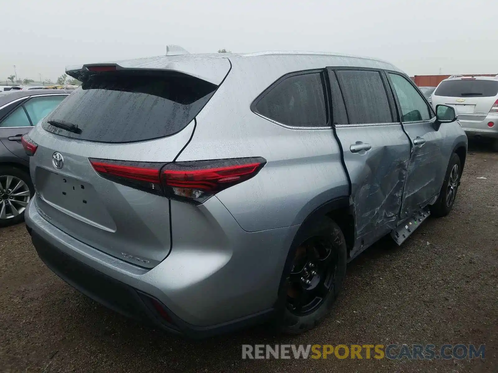 4 Photograph of a damaged car 5TDGZRBH2LS505518 TOYOTA HIGHLANDER 2020