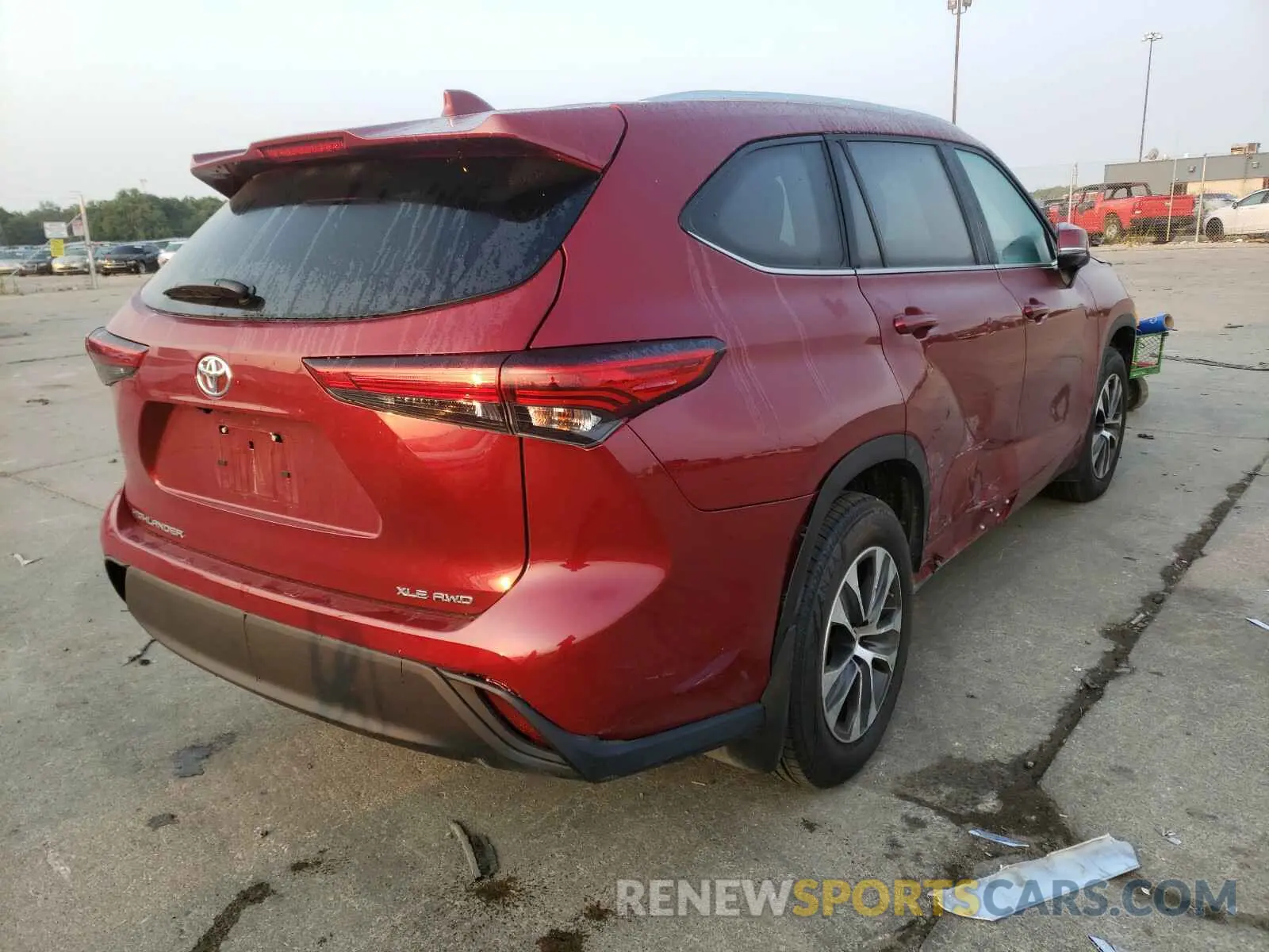 4 Photograph of a damaged car 5TDGZRBH2LS510296 TOYOTA HIGHLANDER 2020